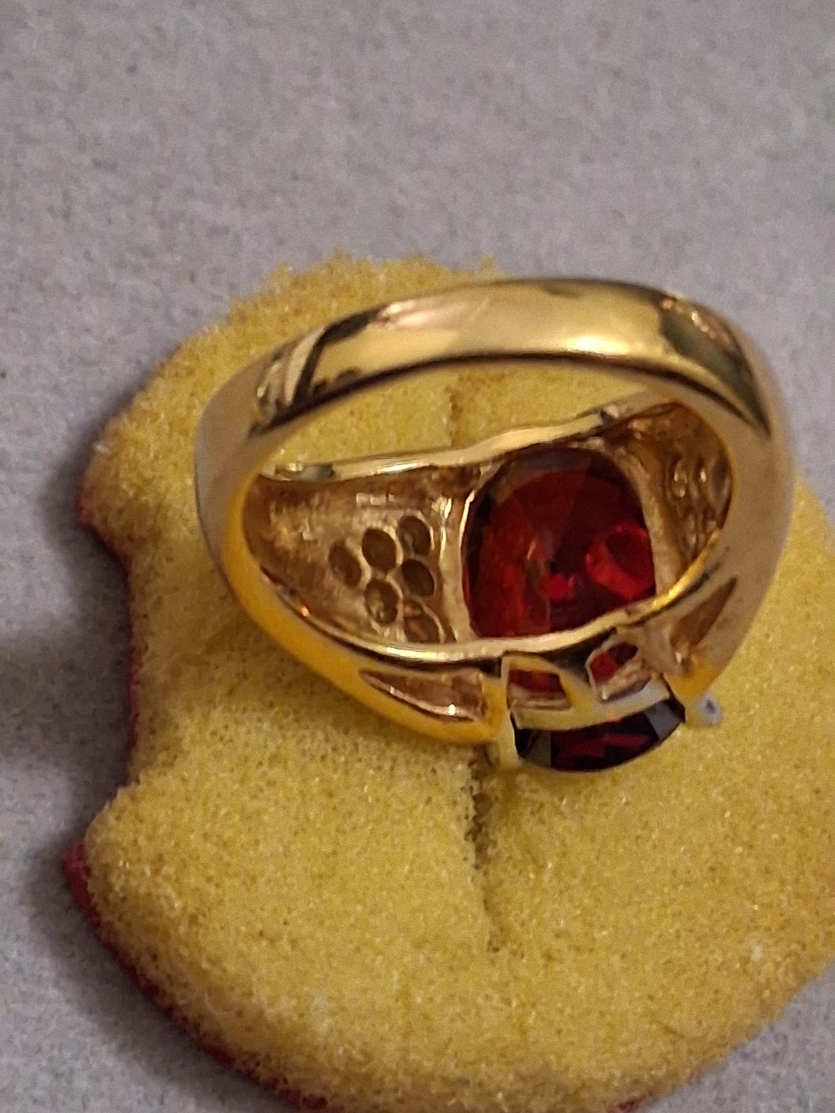 Deep red oval glass halo CZ accent ring, gold-tone, art deco style SZ 5.75