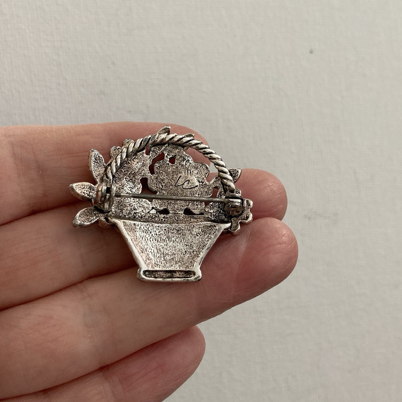 VTG Flower Basket & Wheelbarrow Brooch Lot of 2 Liz Claiborne Birds & Blooms