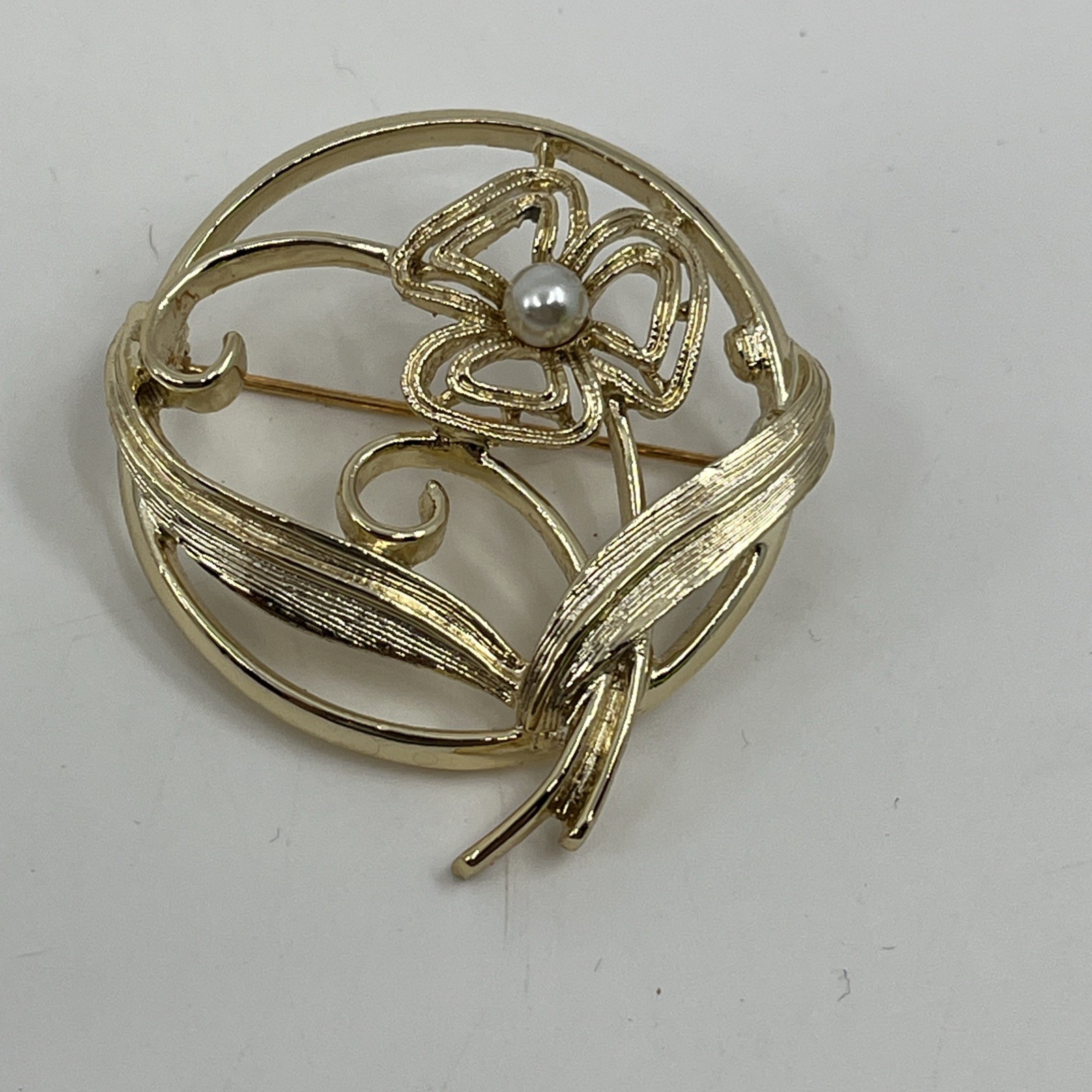 Vintage 1960s Sarah Coventry Brooch American Beauty Flower Gold Tone Pin 1.5”