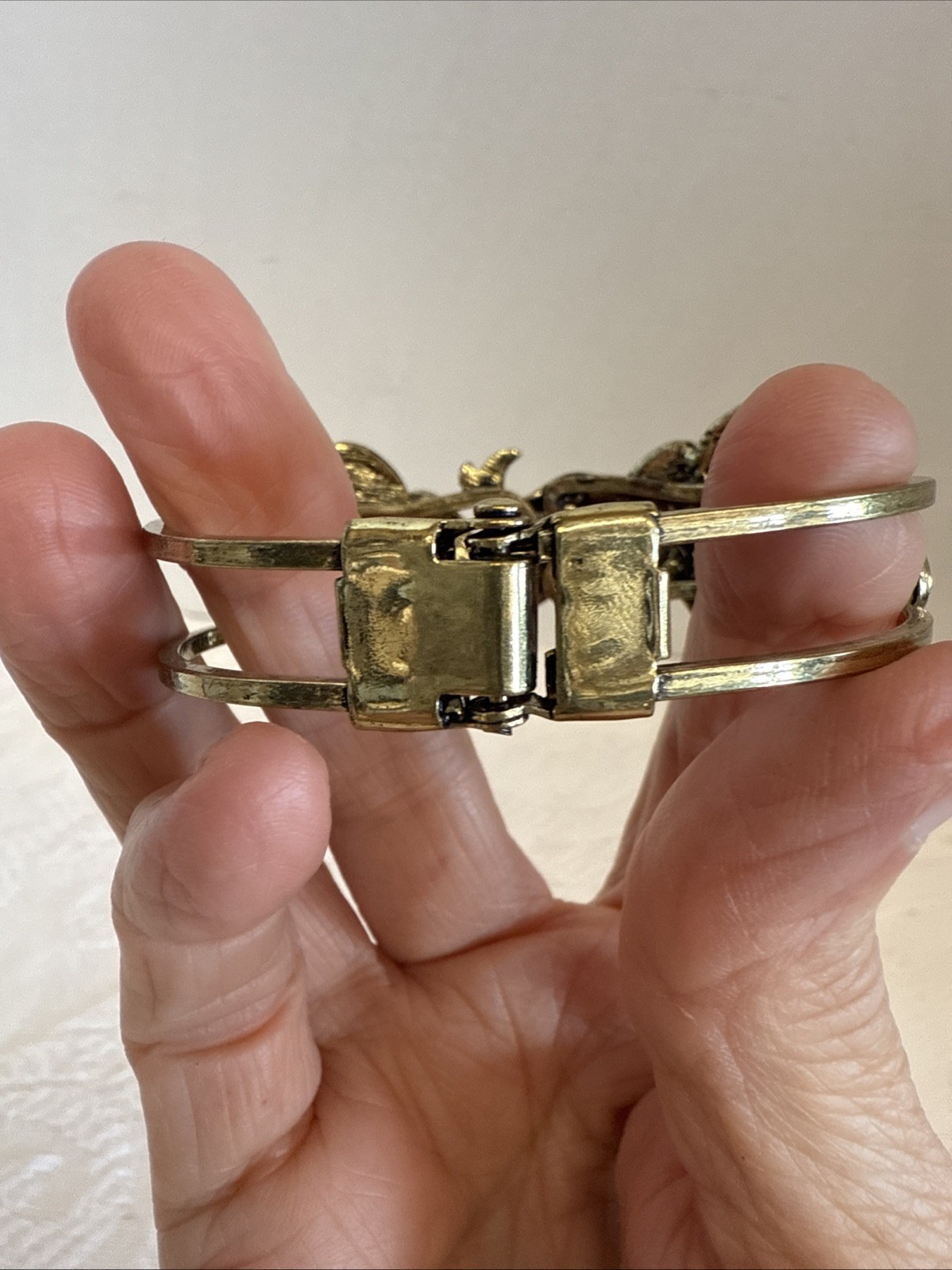 Vtg Peacock Bracelet Gold Green/ Purple Hinged Opens Front