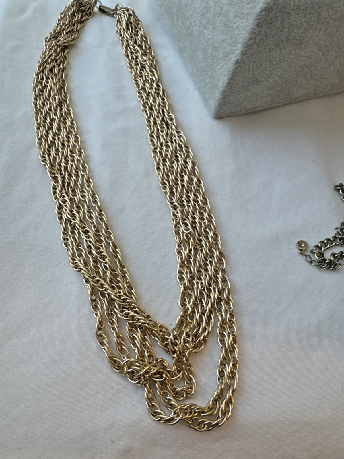 VTG Gold chain layers Yellow Daisy y2k 2000s Bib Necklace Stack Lot Hong Kong LC