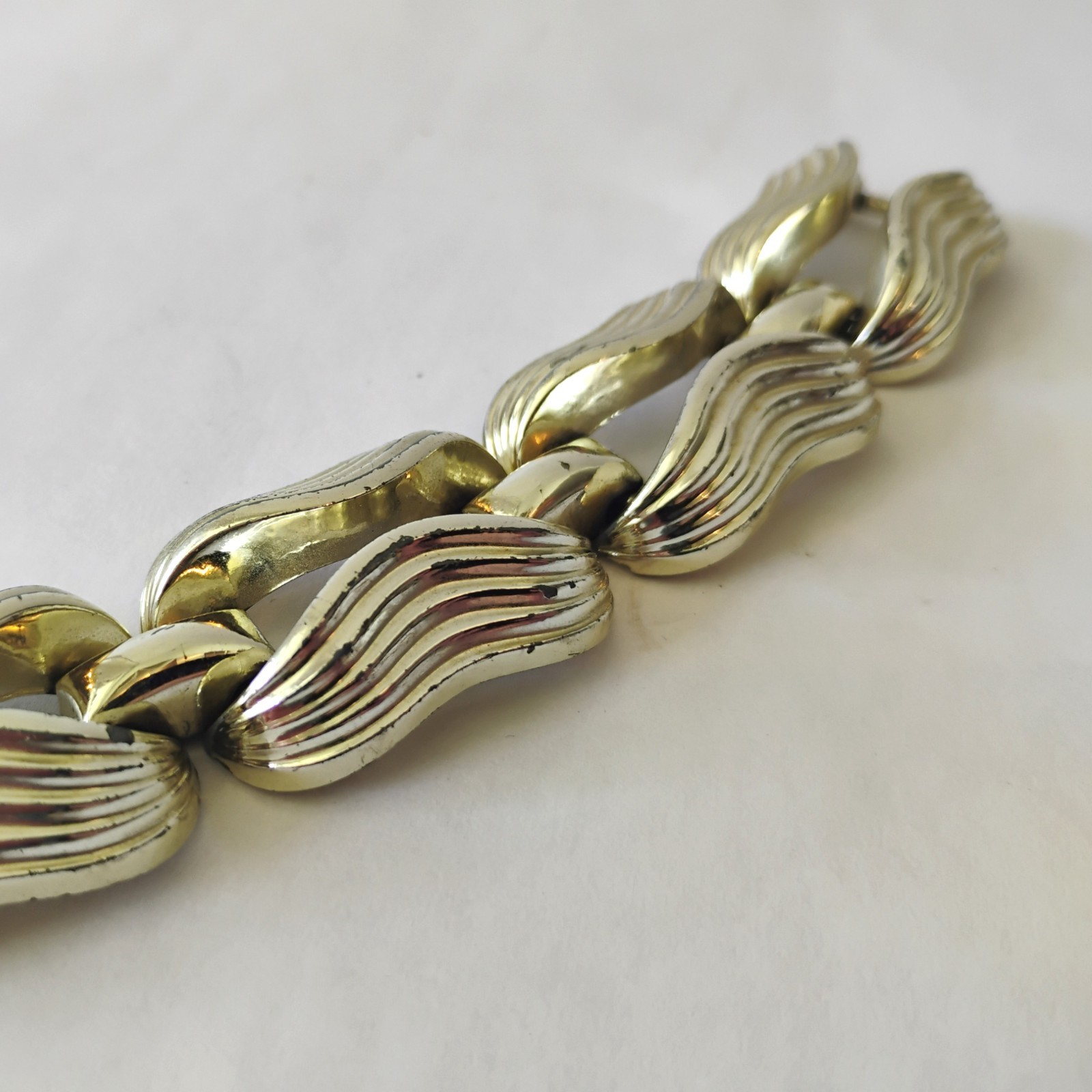 Vintage Chunky Puffy Gold Tone Link Bracelet Mid Century Holloware Heavy 76grams