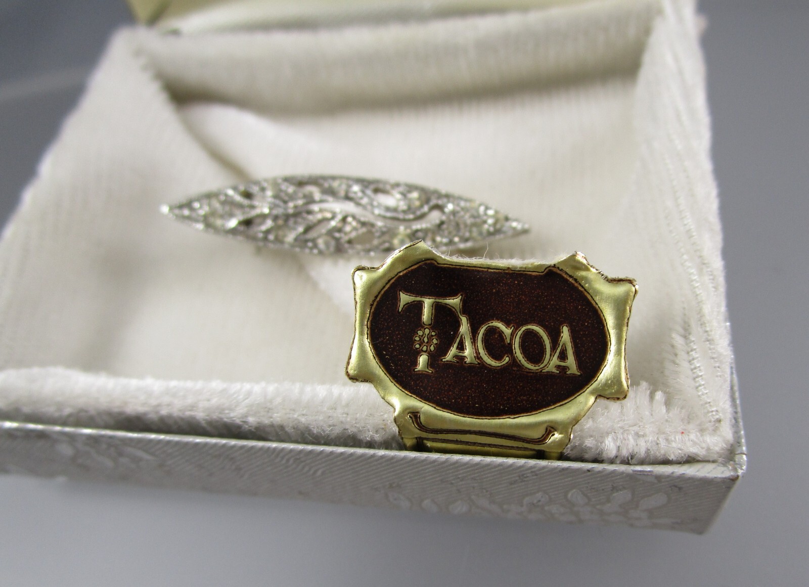 Vintage TACOA New in Box Silver Tone Clear Rhinestones Brooch Pin 6376