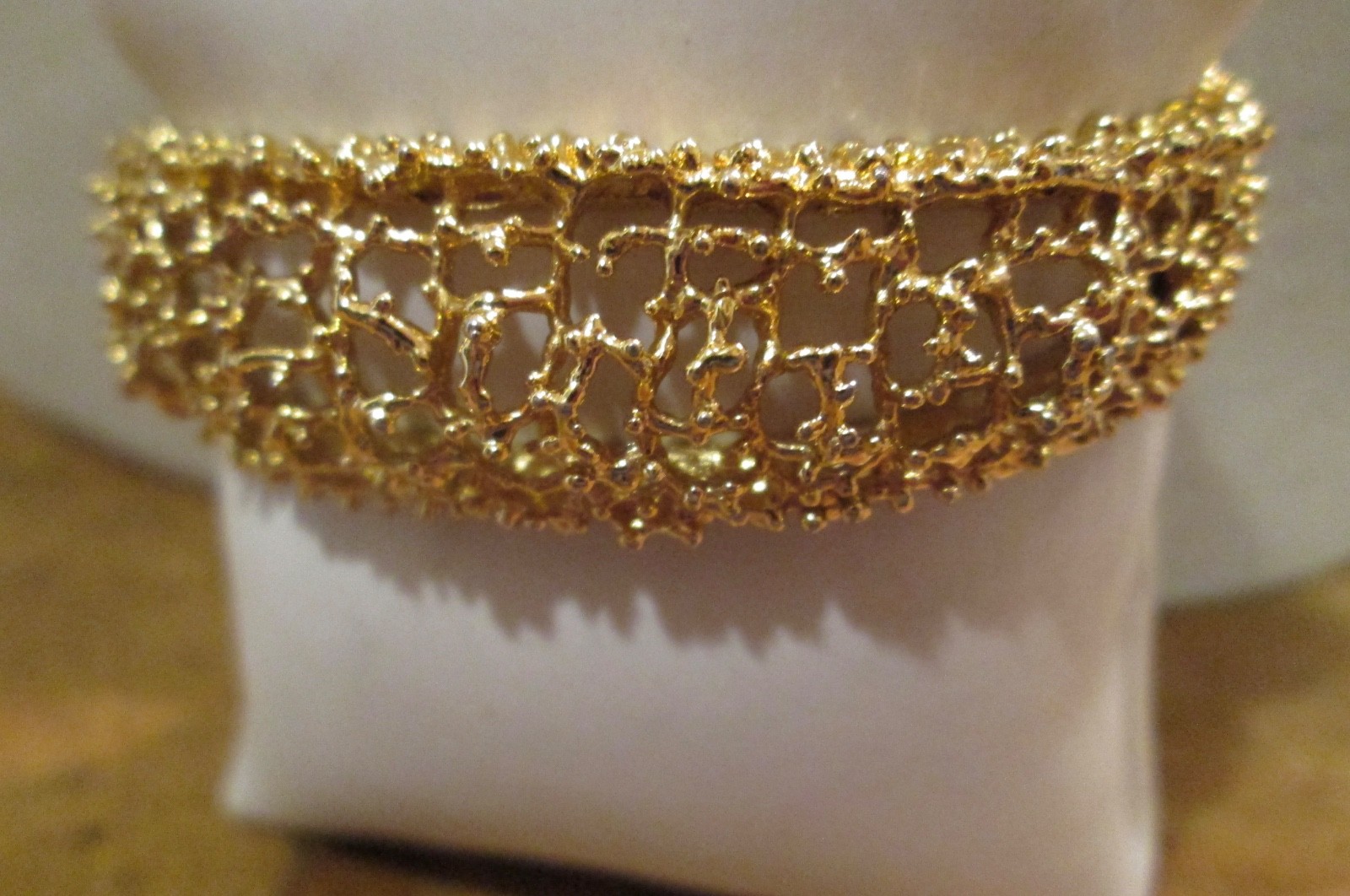 VINTAGE Gold Tone Open Work Filigree Hinged Bangle Bracelet Safety Chain 8”