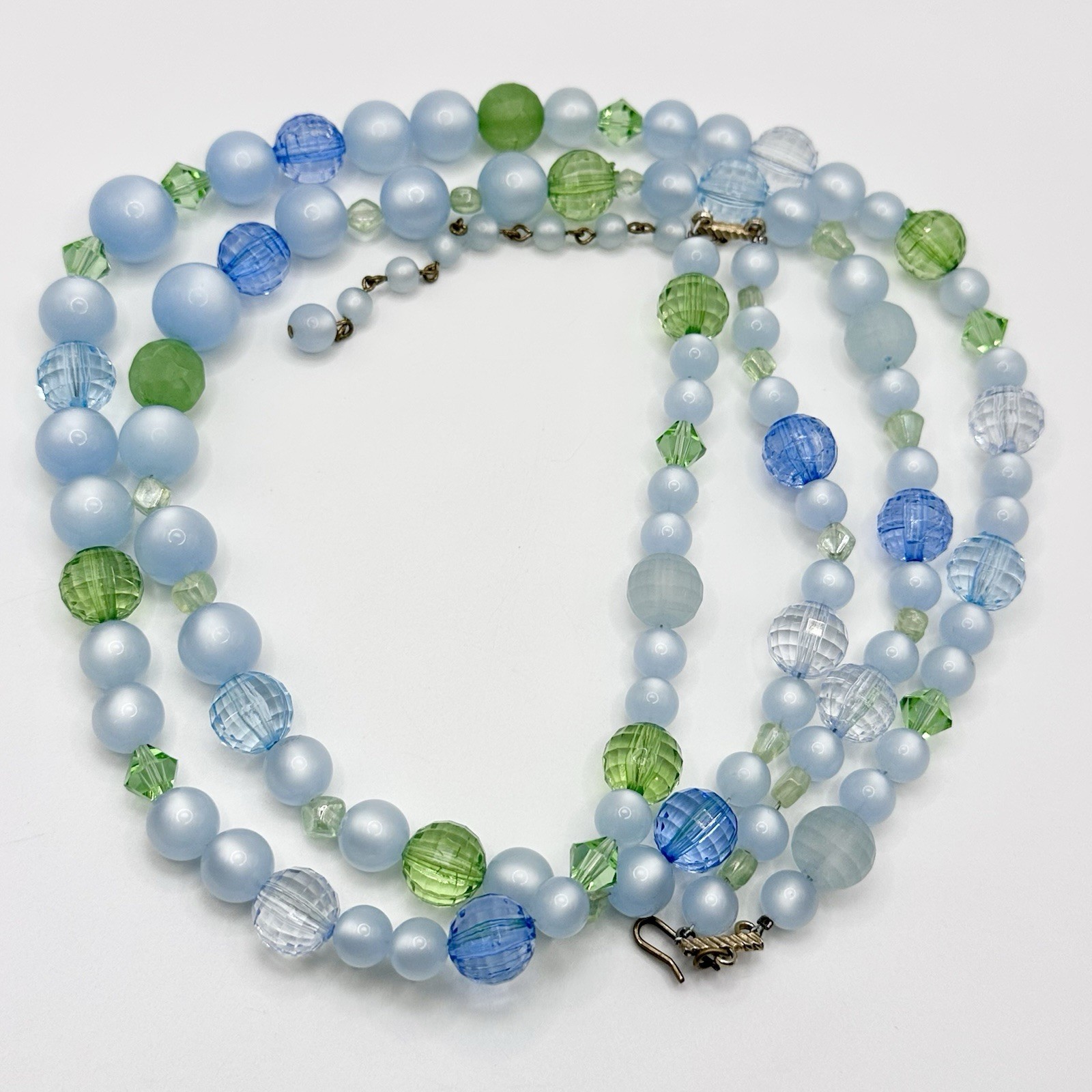 Vintage Moon Glow Blue Green Necklace Layered Lucite Acrylic Glass Beads 21-24”