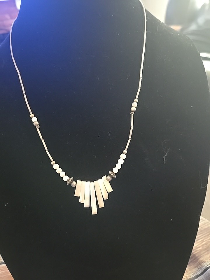 Vtg Southwest Liquid Silver Tone Abalone Mother Of Pearl Necklace 22″ Tarnished