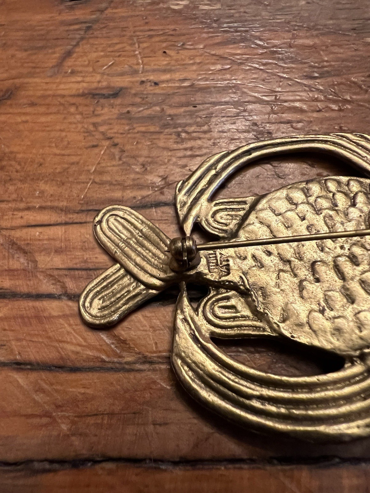 Vintage Signed Alva Studios Mayan Modernist Fish Brass Museum Replica Brooch Pin