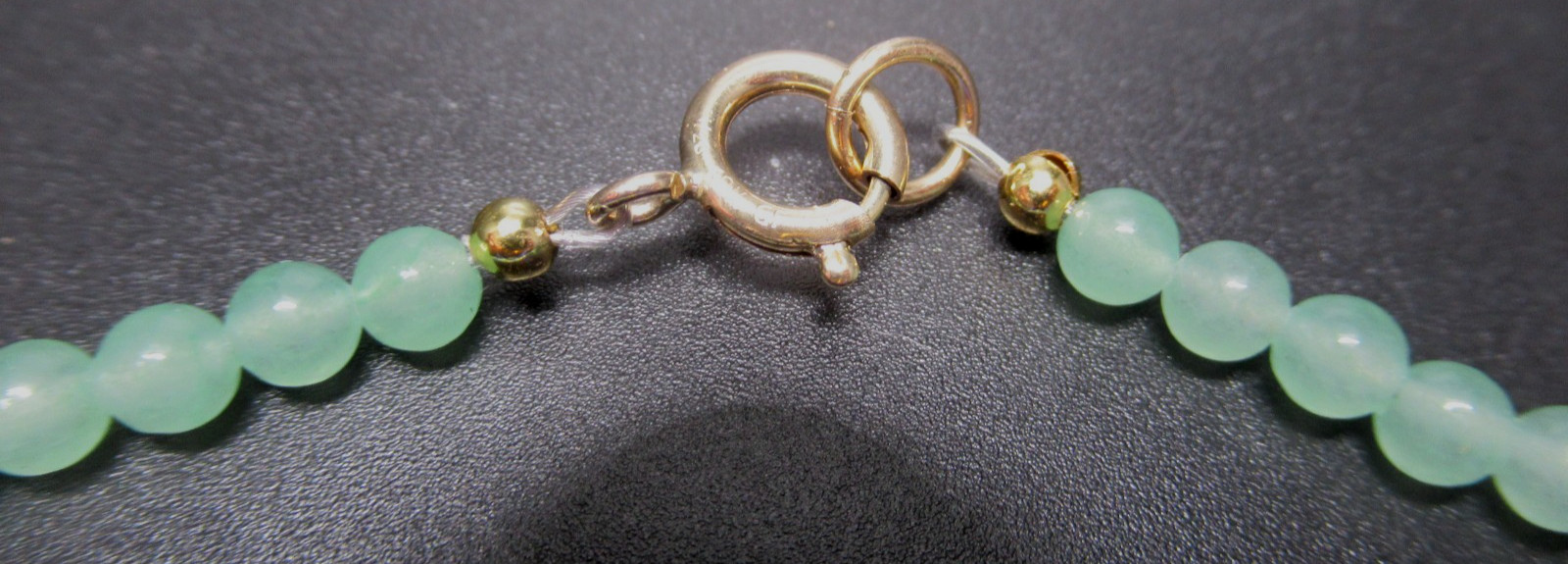 Amazing Jade & Glass Leaves Beaded Vintage Necklace Earring Set