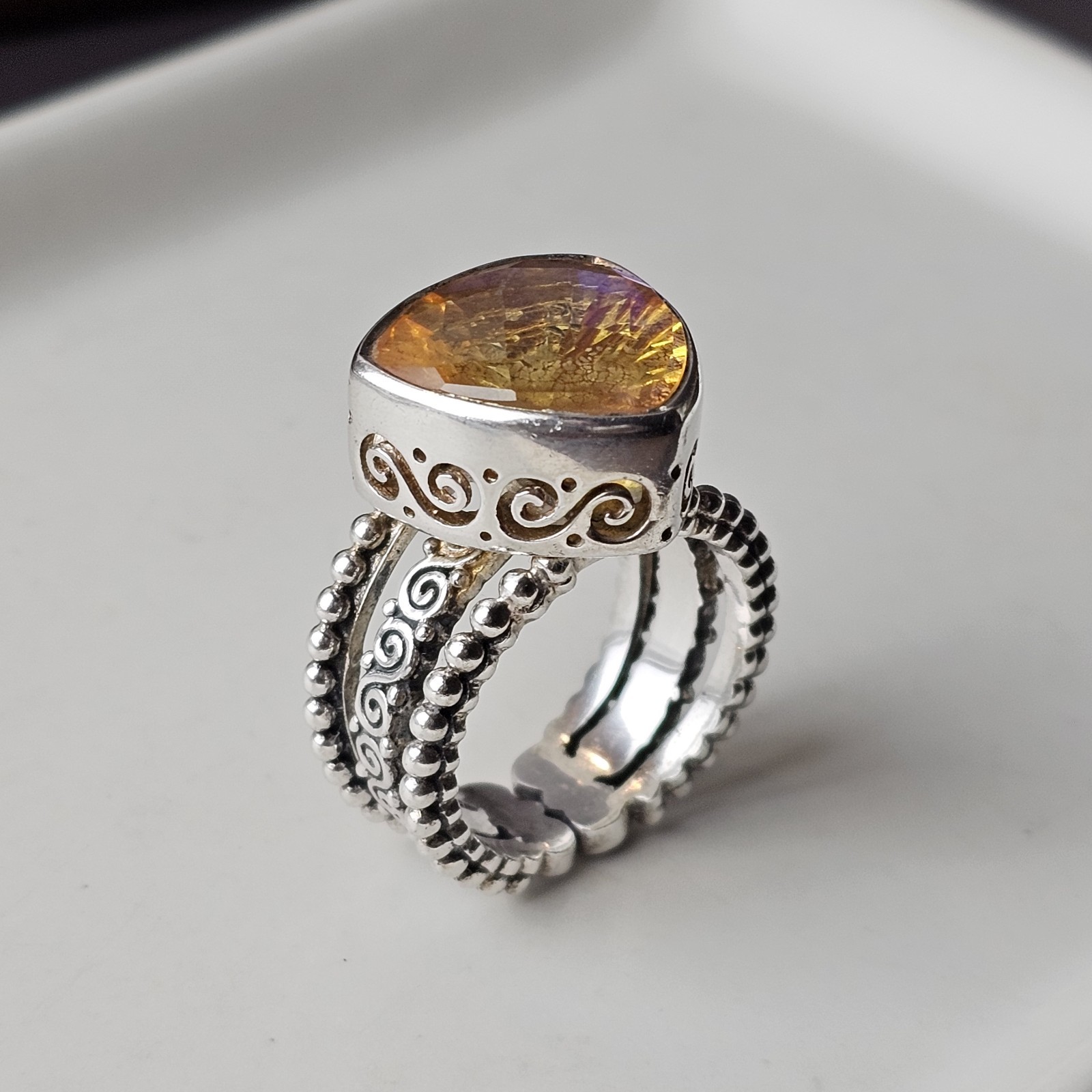 Sajen 925 Sterling Silve Rainbow Champagne Quartz Ornate Ring Size 10 – 15.36 g