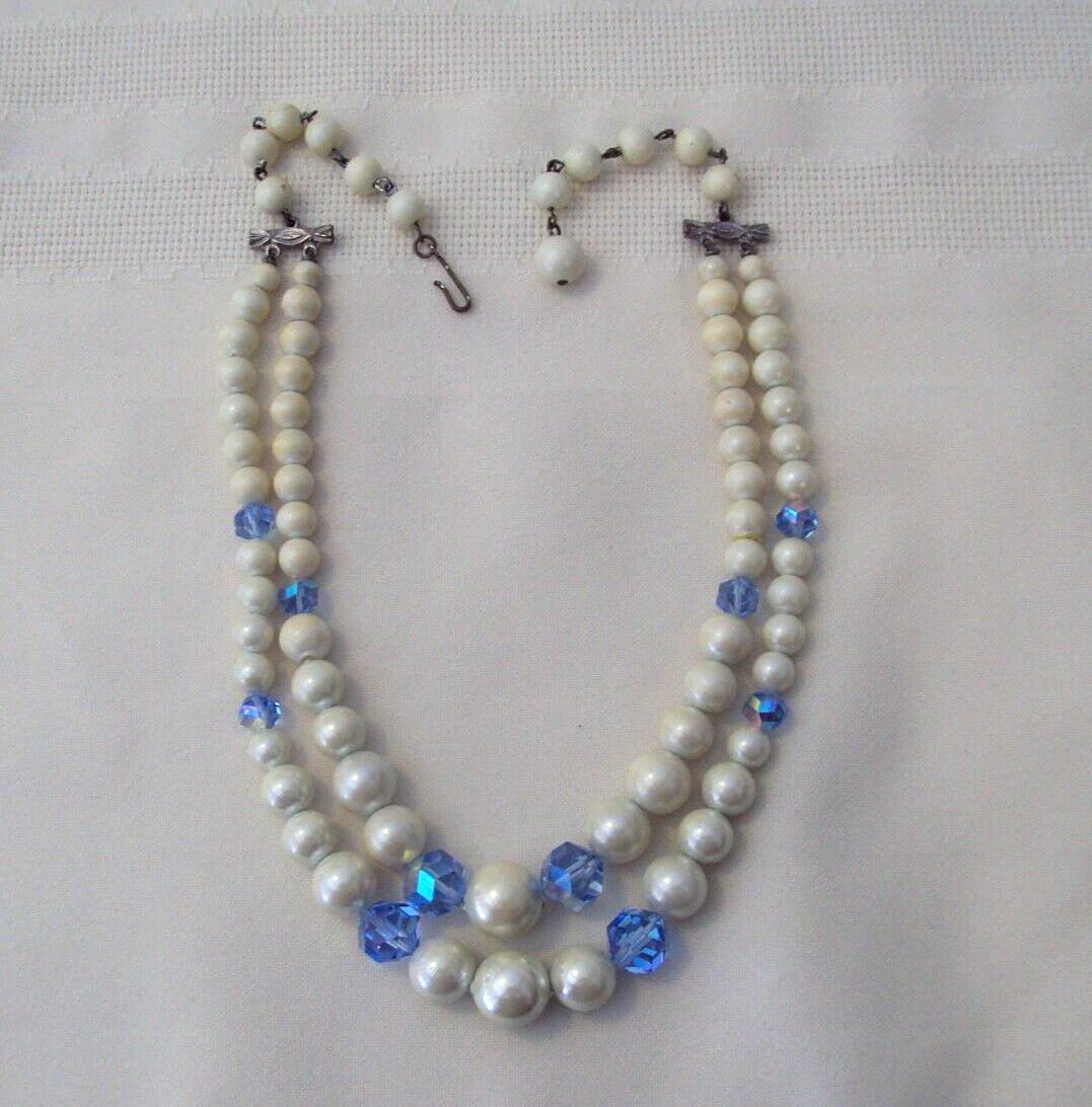 VINTAGE 18″ LAGUNA DOUBLE STRAND FAUX PEARLS BLUE CRYSTALS WOOD BEAD NECKLACE