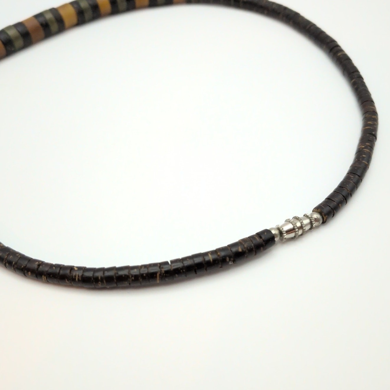 VTG Brown Coconut Orange Heishi Graduated Beaded Necklace Shell Metal 18.5in