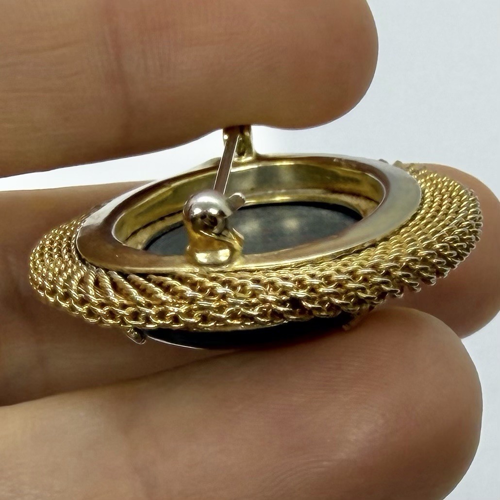 Vtg Victorian Revival Bloodstone Cabochon Mesh Goldtone Oval Brooch Pin Green