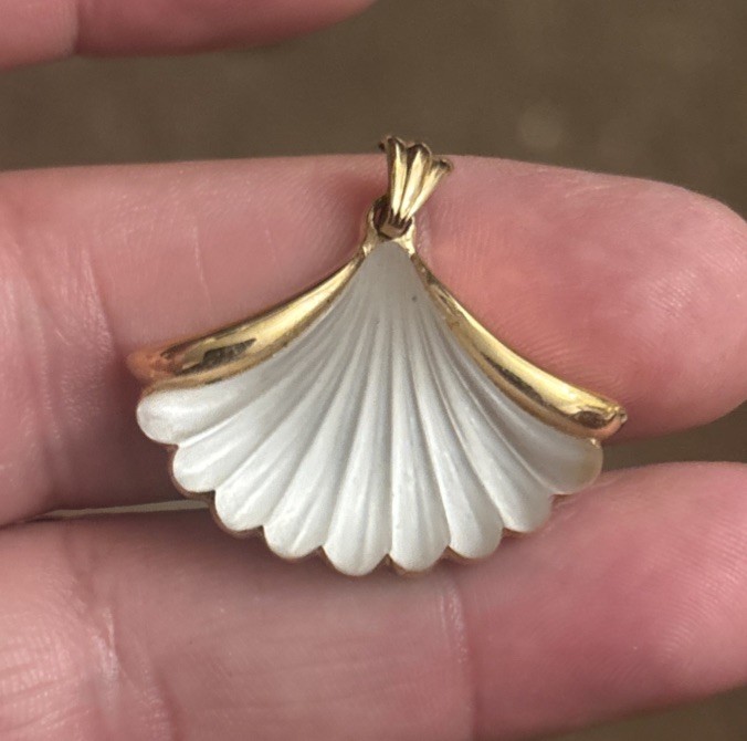 Vintage Frosted Molded Glass Scallop Shell Signed Avon Pendant Only No Chain