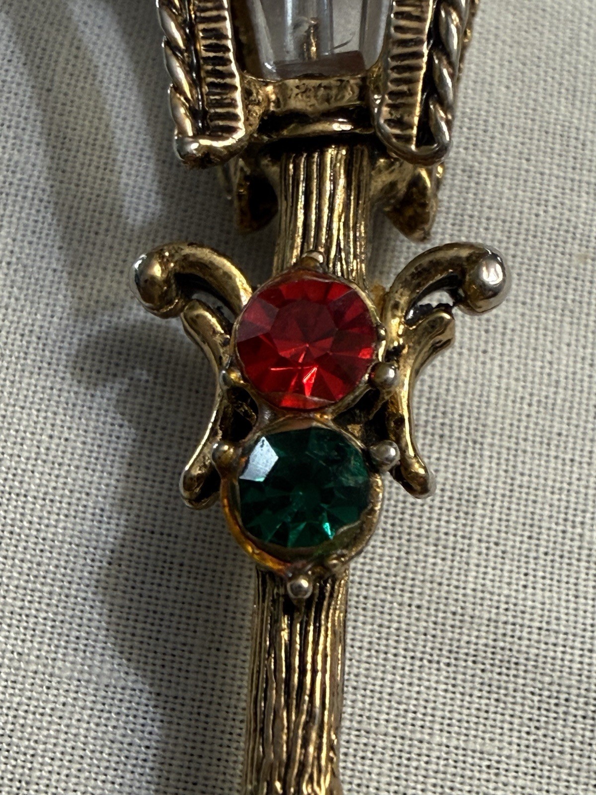 Vintage Signed Hollycraft Victorian Christmas Lamp Post Brooch Pin 1950’s