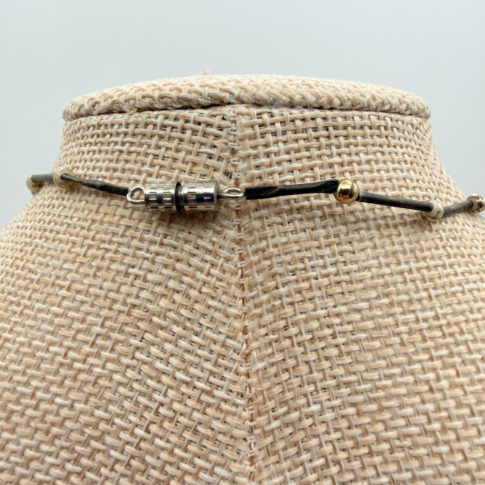Vintage 90s Earthy Wood & Horn Bead Necklace Boho Ethnic Fashion Women’s Jewelry