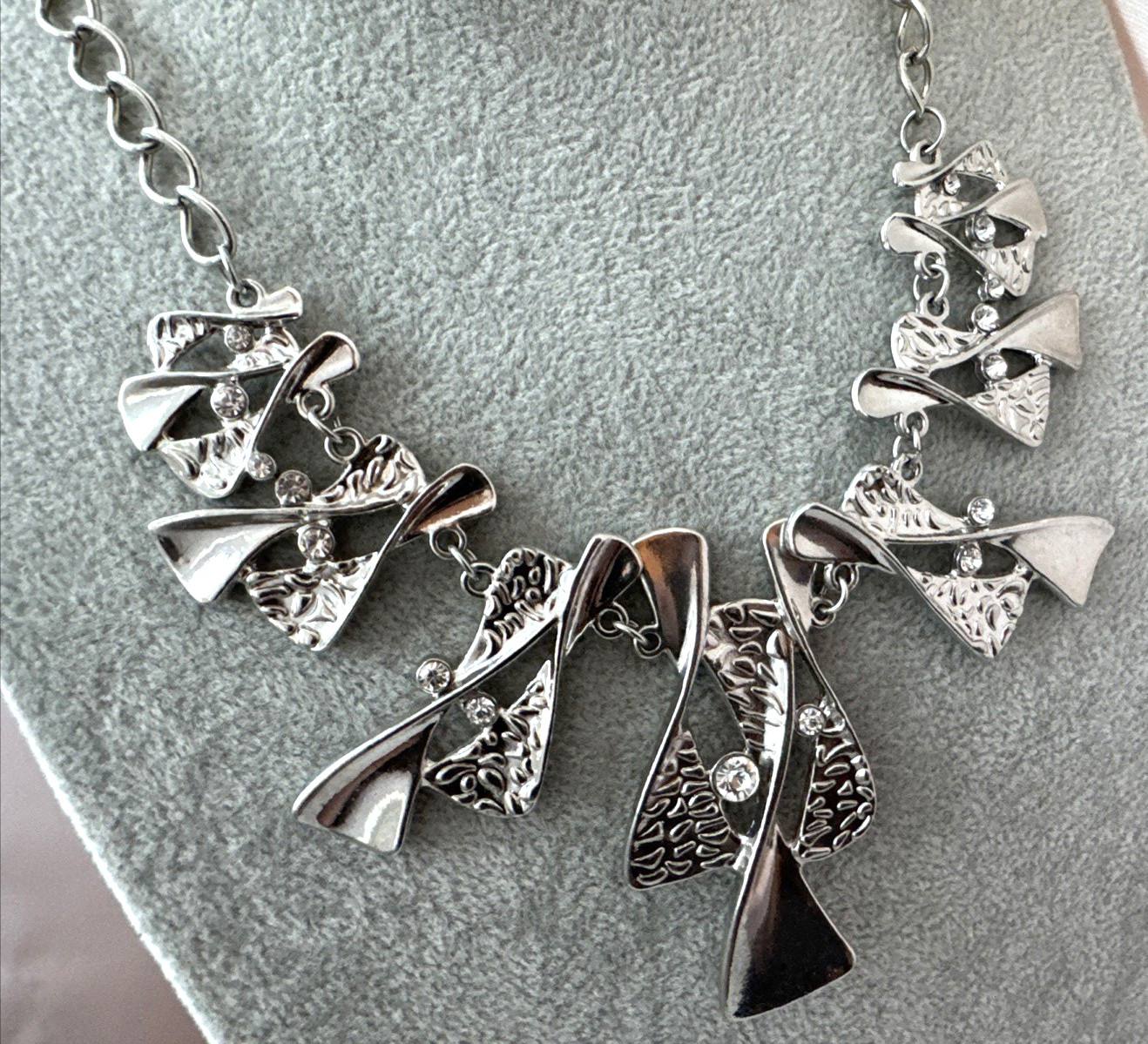 Vintage 1990s y2k Brutalist Textured Metal goth Modernist Necklace boho Unique