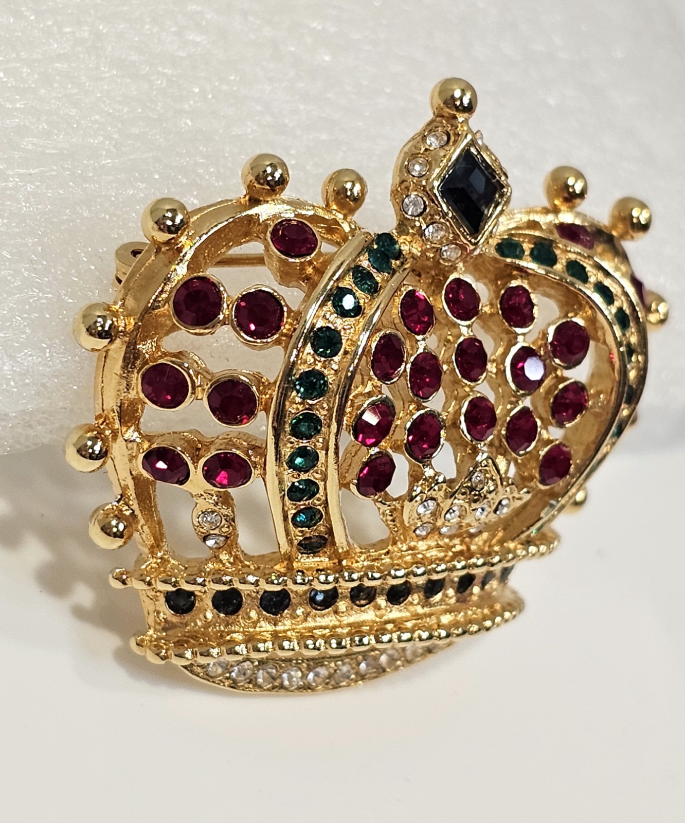 Kenneth Jay Lane crown brooch multicolor signed KJL with red pouch