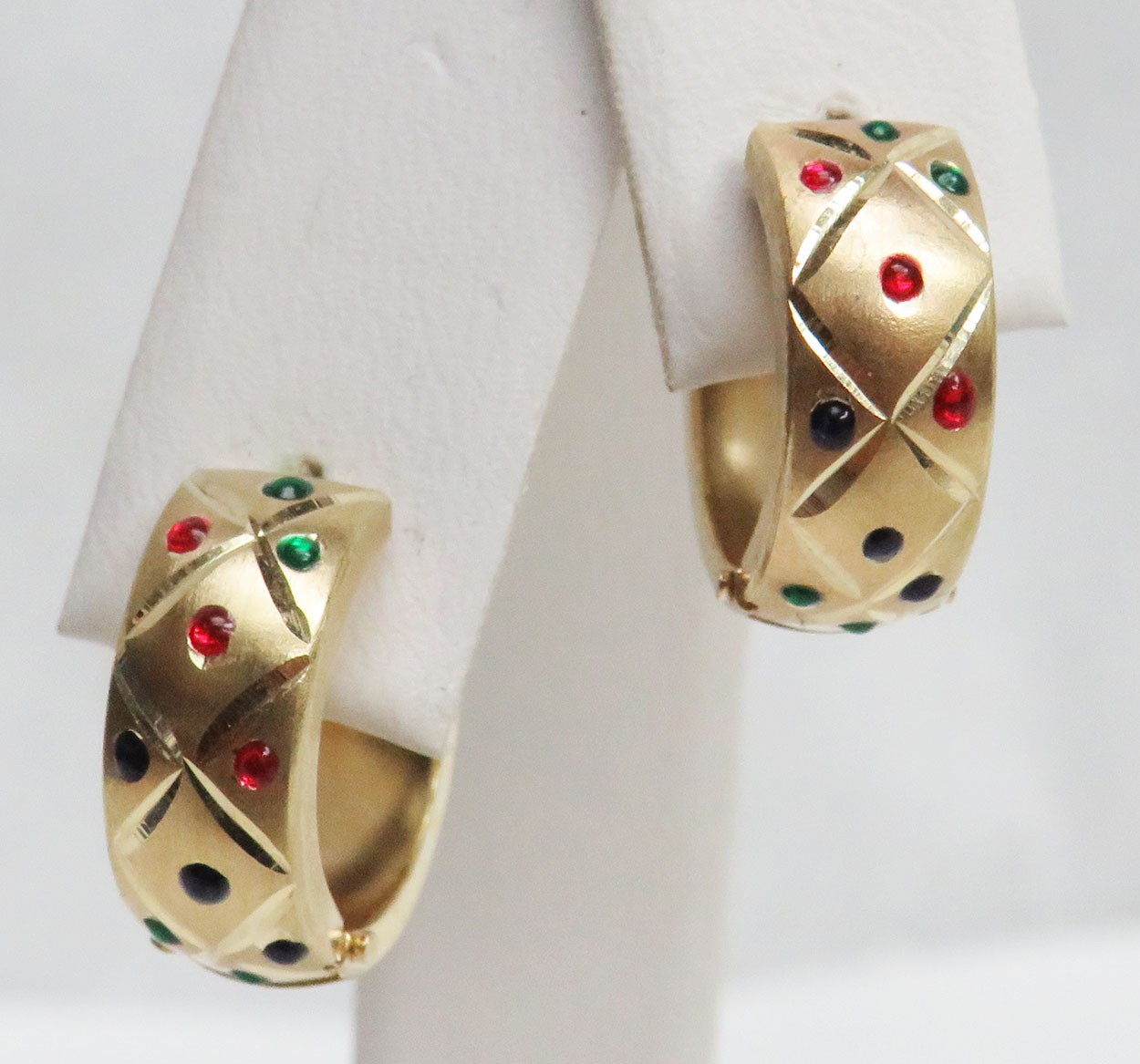 BEAUTIFUL 14K GOLD GREEN, RED & BLUE STONES HUGGIES EARRINGS