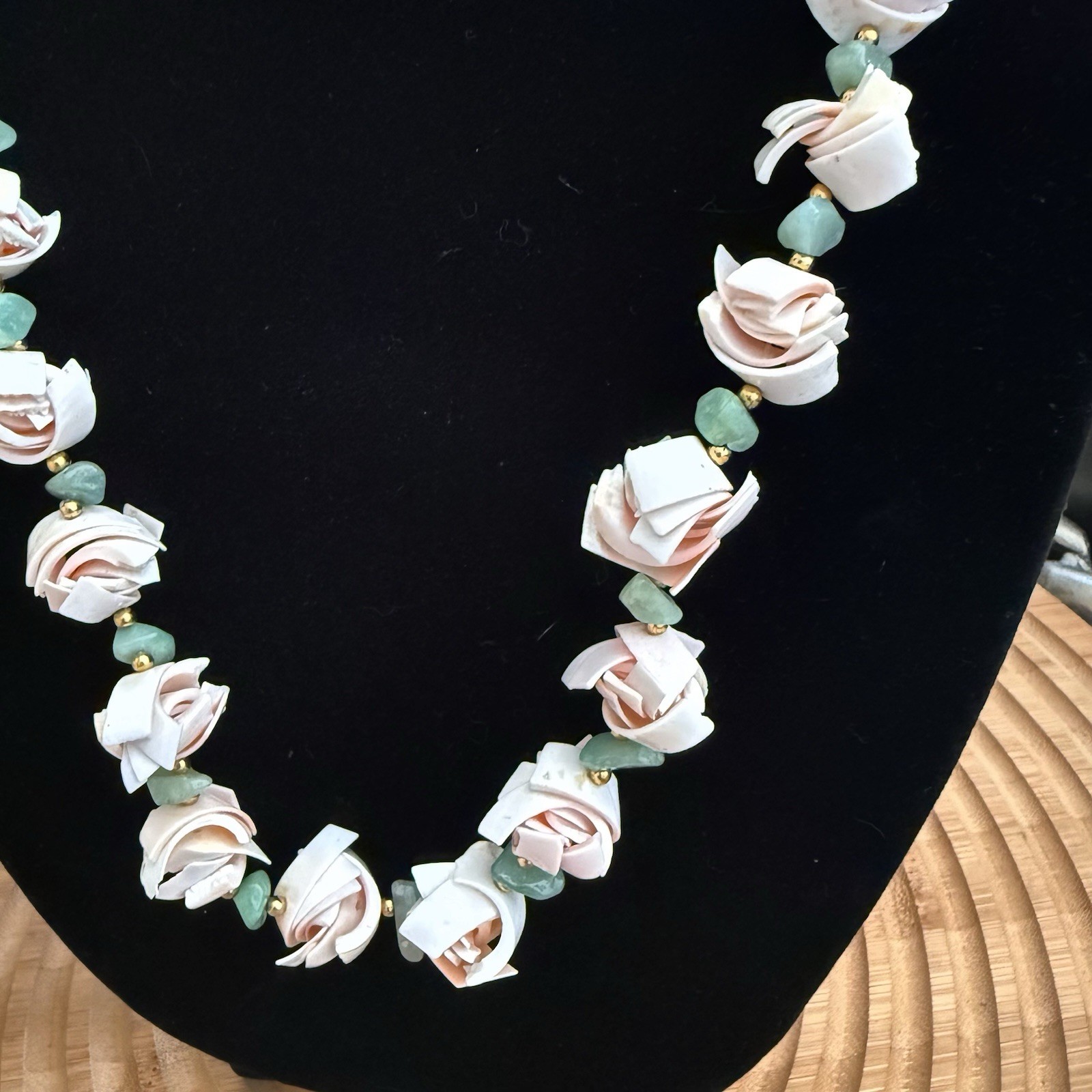 VTG Women’s Aventuri & Hand-Carved Pink Shell Flowers Statement Beaded Necklaces