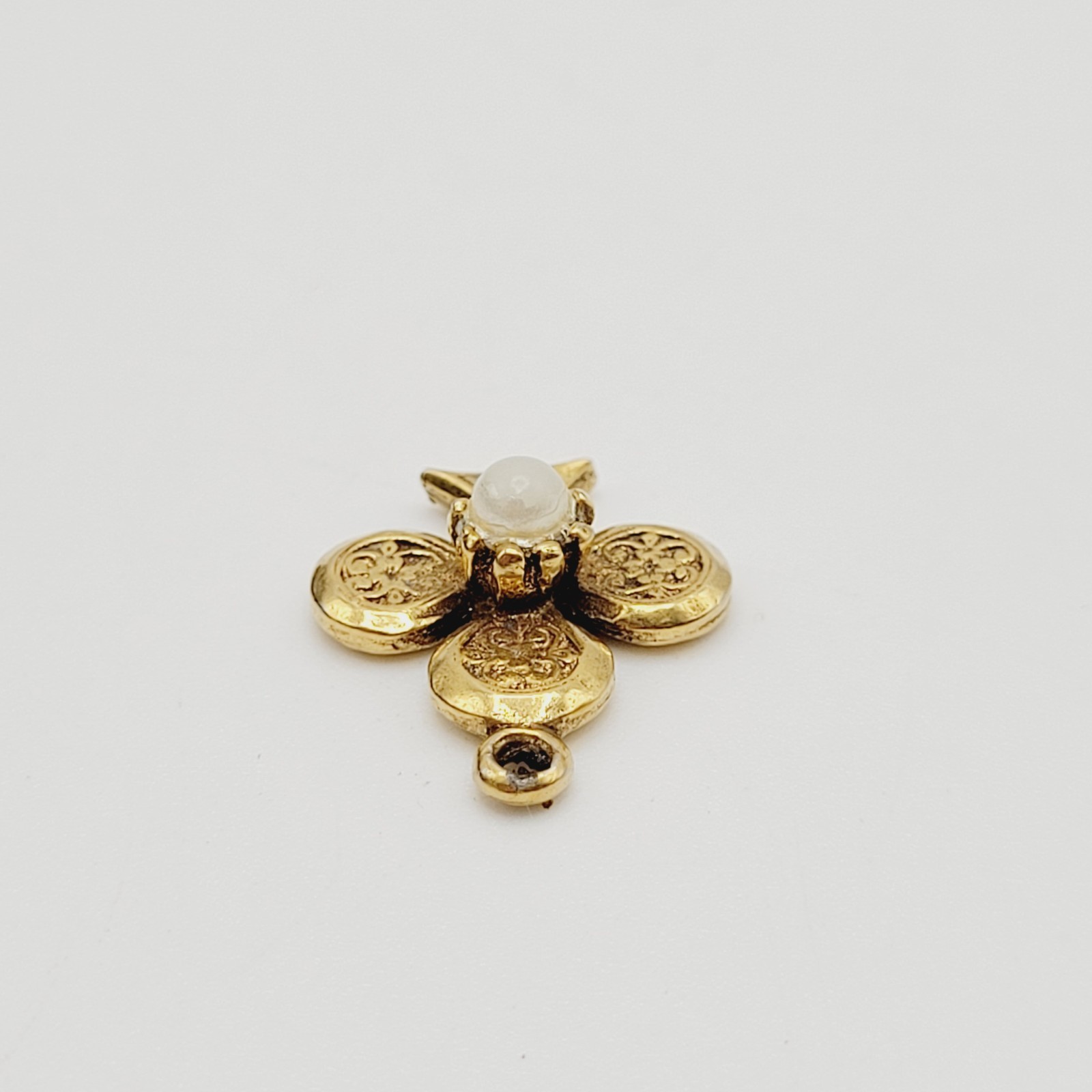 Clover Trefoil Shape Baroque Revival Vintage Gold Tone Faux Pearl Charm Pendant