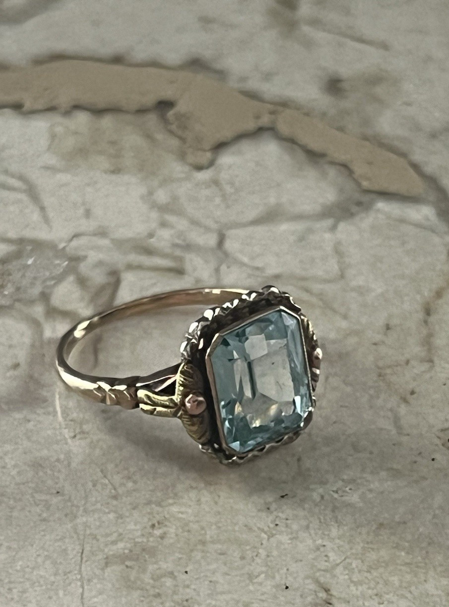 Vintage 10K Gold Blue Stone BDA Budlong Docherty and Armstrong Ring
