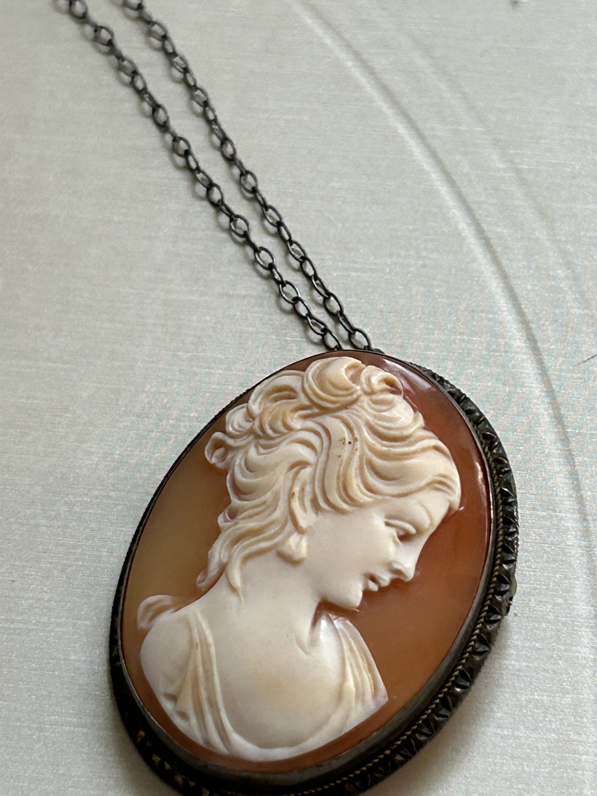 Antique 800 Silver Cameo Pendant Necklace W/Clip On Earrings & Brooch Pendant 2″