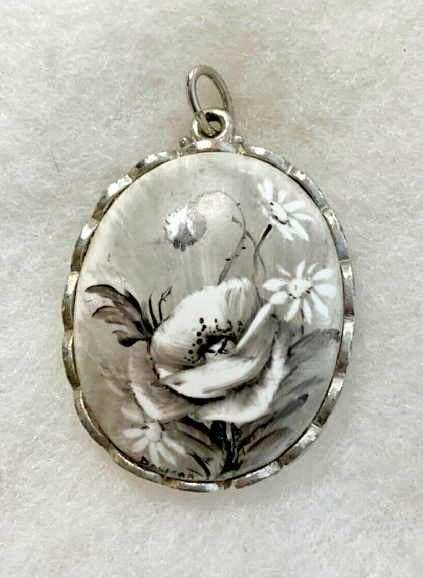 Vintage Black and White Gray Flower Pendant Approximately 2 inches long