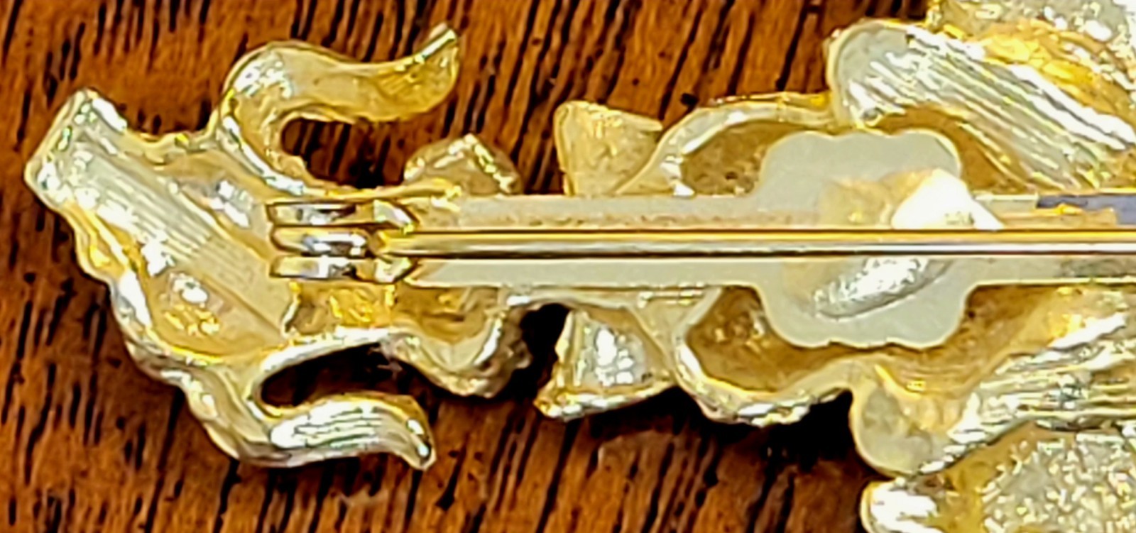 Vintage 1950’s Gold-Tone Christmas Poddle Brooch With Enamel Approximately 2″