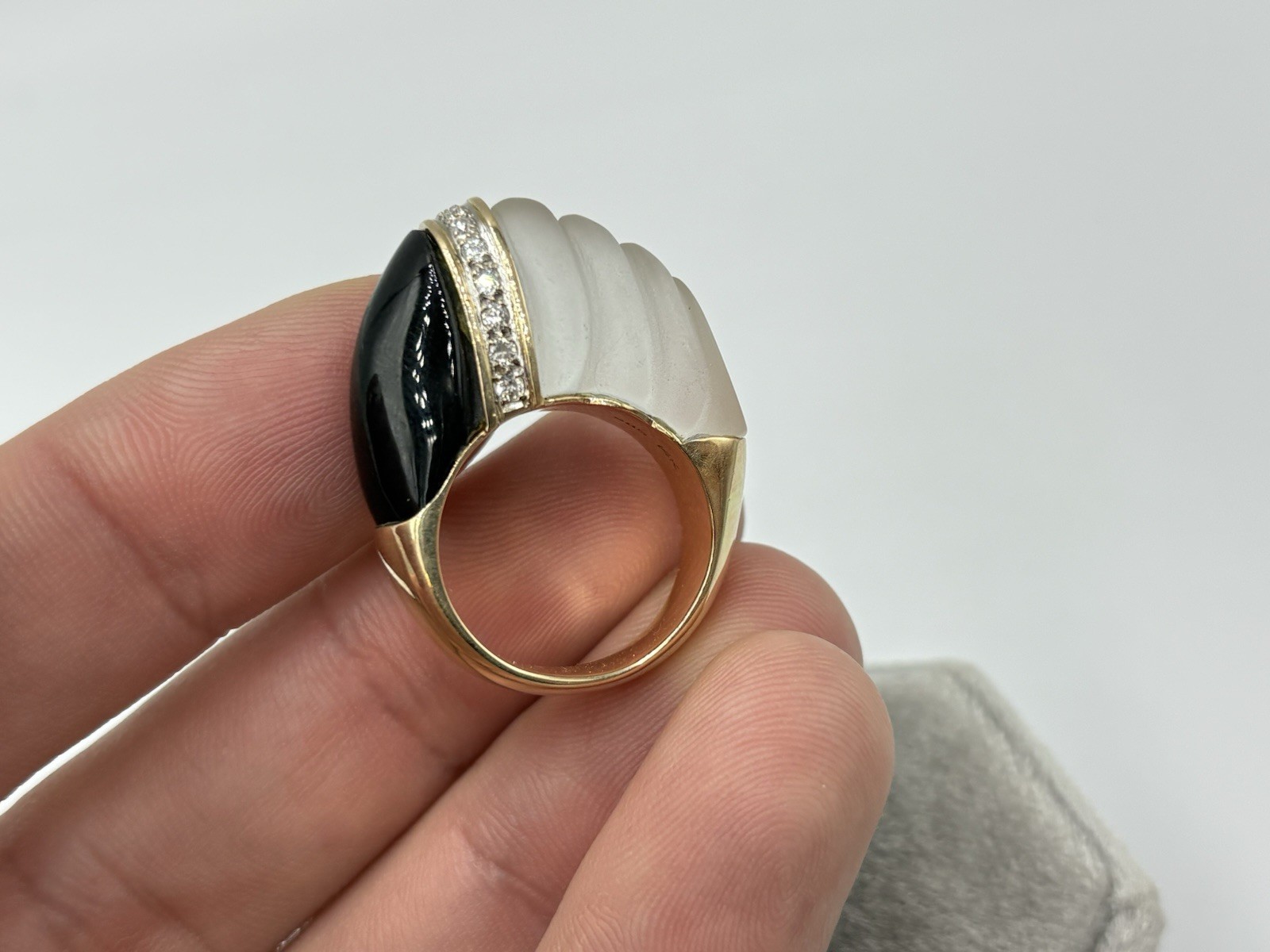 Vintage Gold Carved Frosted Crystal Black Onyx Diamond Dinner Cocktail Ring