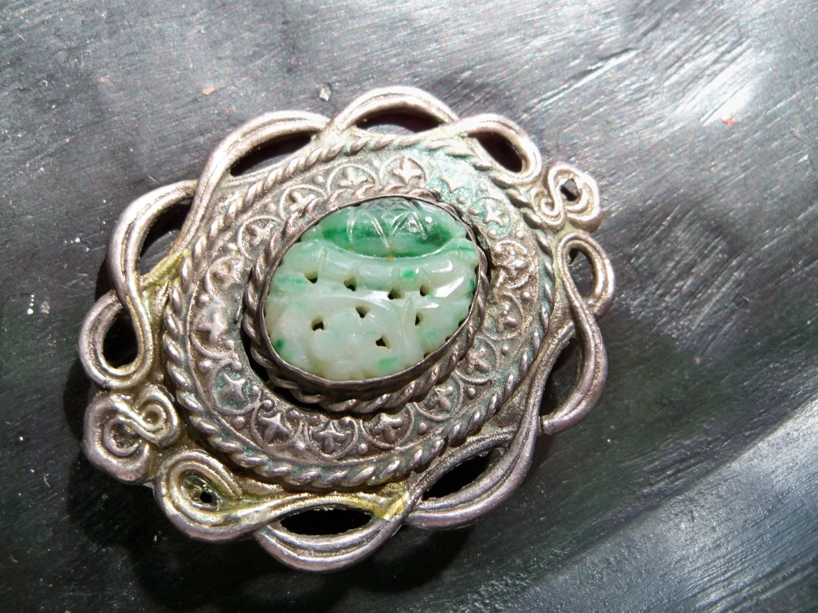 Vintage jewelry Chinese concho apple green jadeite jade Brooch celtic southwest