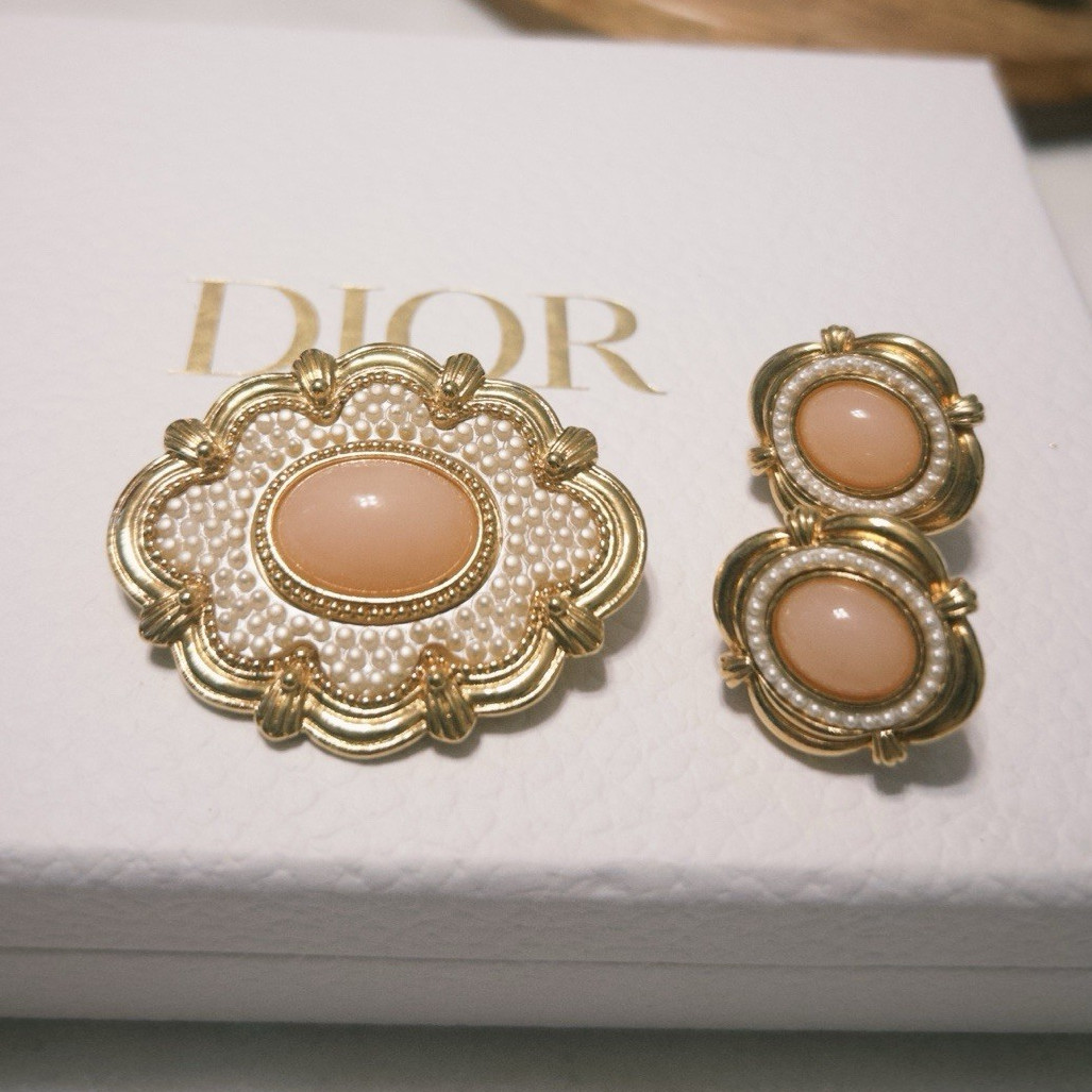 Vintage Avon set pink gold earrings brooch