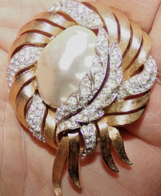 RARE!!! signed Crown Trifari pin with large faux pearl and rhinestones–OMG!!