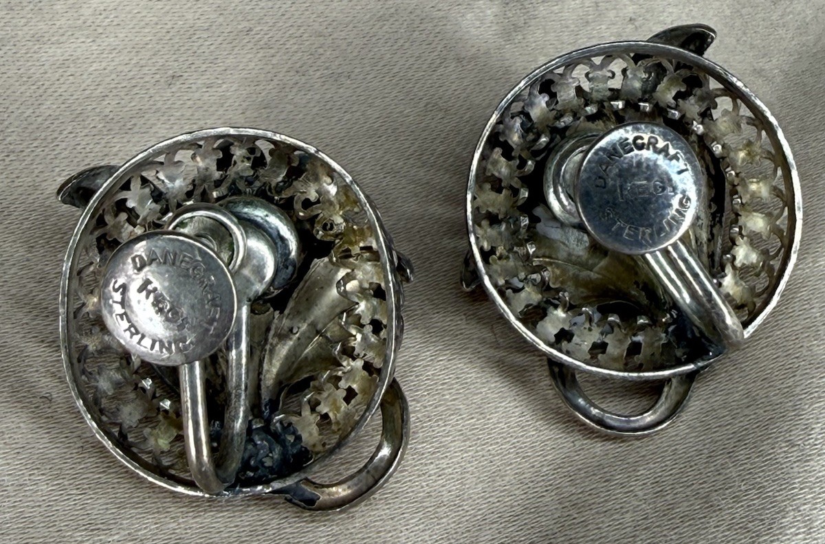 Vintage Danecraft Sterling Silver Floral Bouquet Design Screw Back Earrings