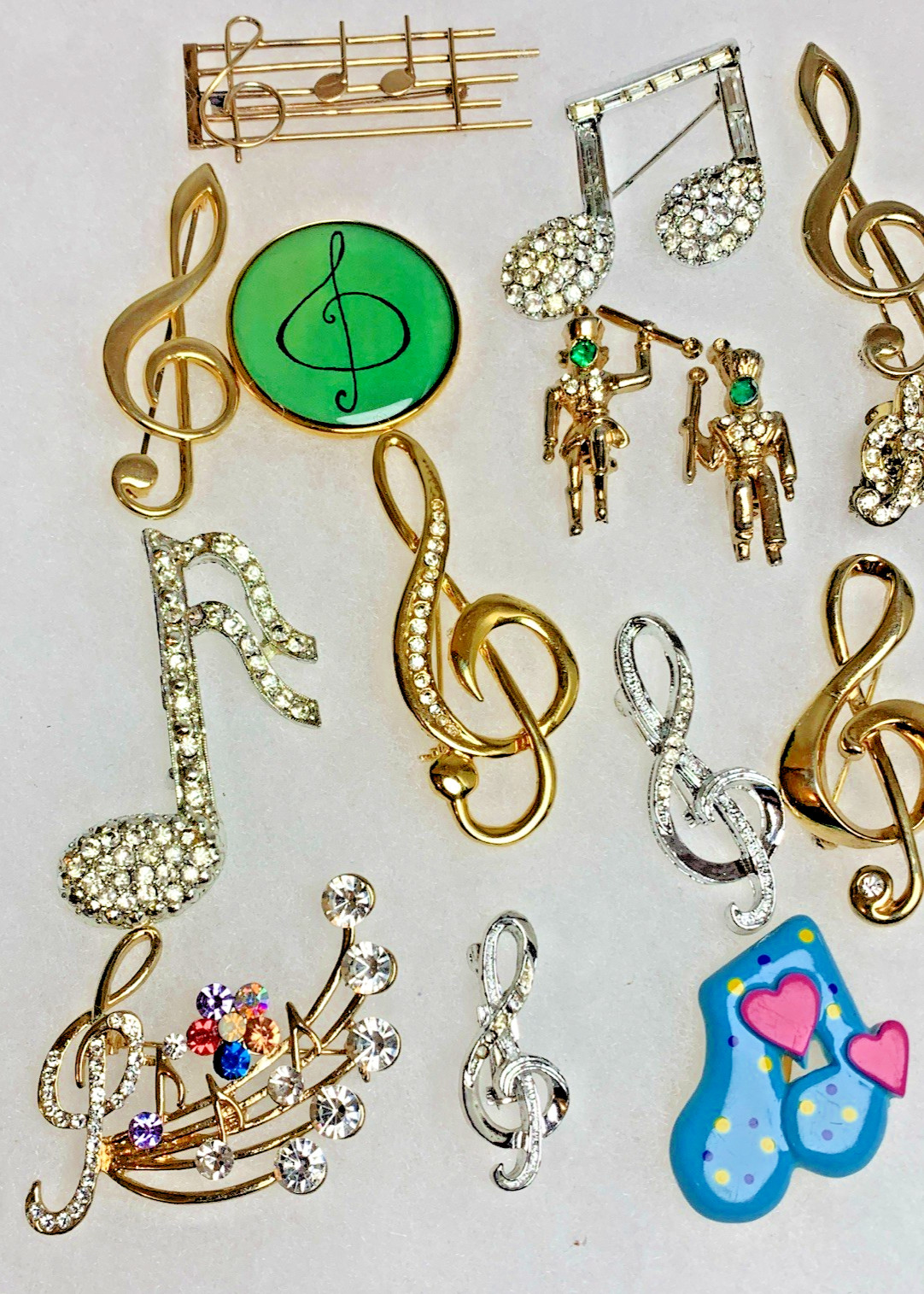 Vintage Musical Brooch Lot 21pc Treble Clef Notes Rhinestone Figural Gold Silver
