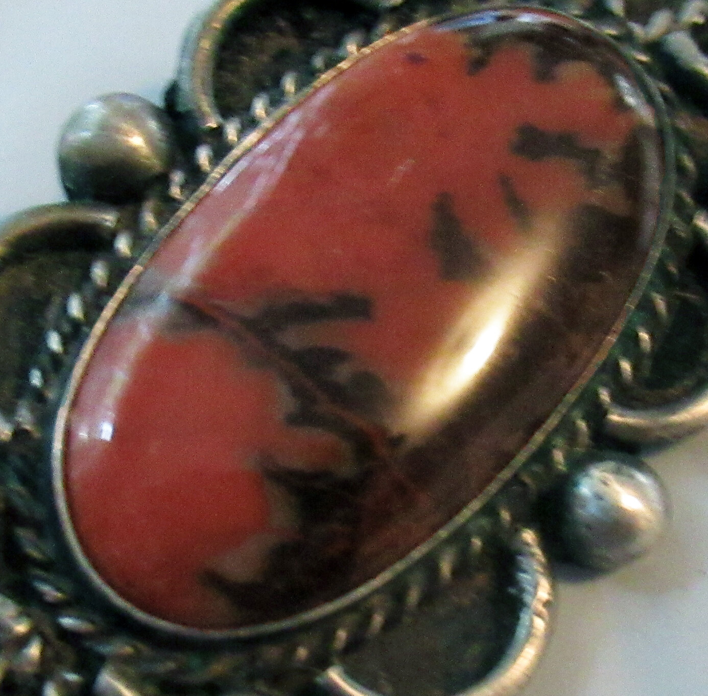 2 3/8 INCHES VINTAGE NAVAJO STERLING PETRIFIED WOOD PENDANT NECKLACE BROOCH