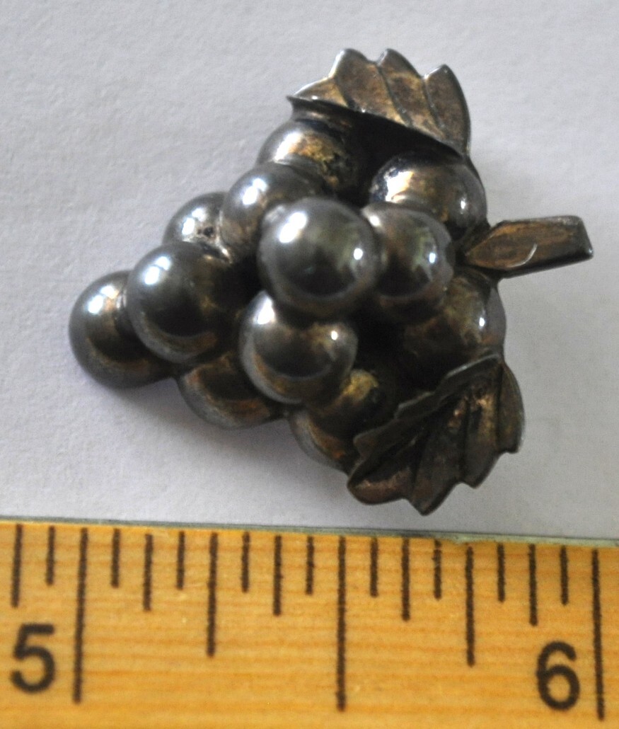 Vintage IGUALES HECHO Sterling Silver BROOCH / PIN 925 MEXICO grapes ANTIQUE!