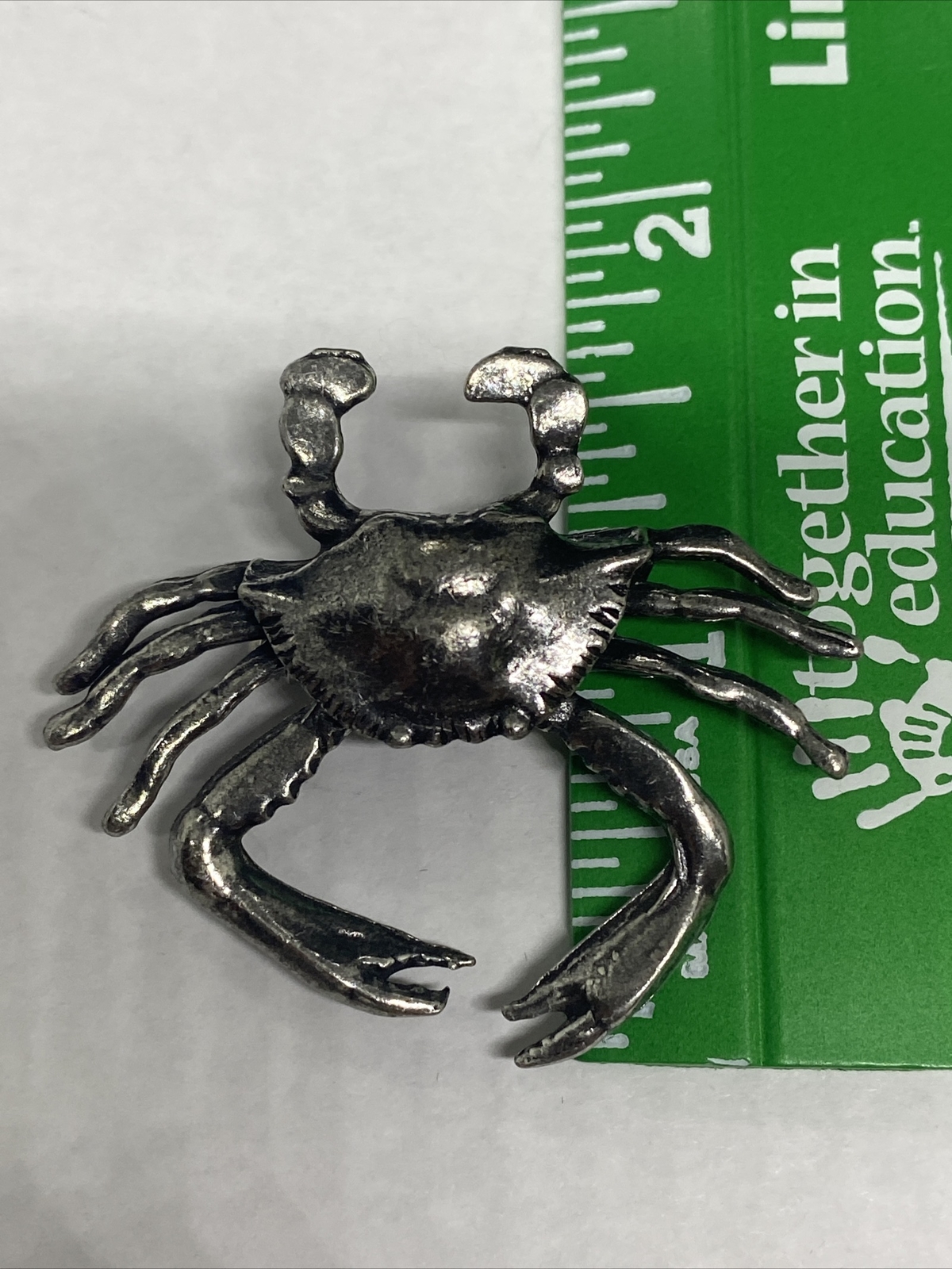 Vintage Salisbury Pewter Crab Brooch Pin Ocean Beach Animal Jewelry Signed 2″