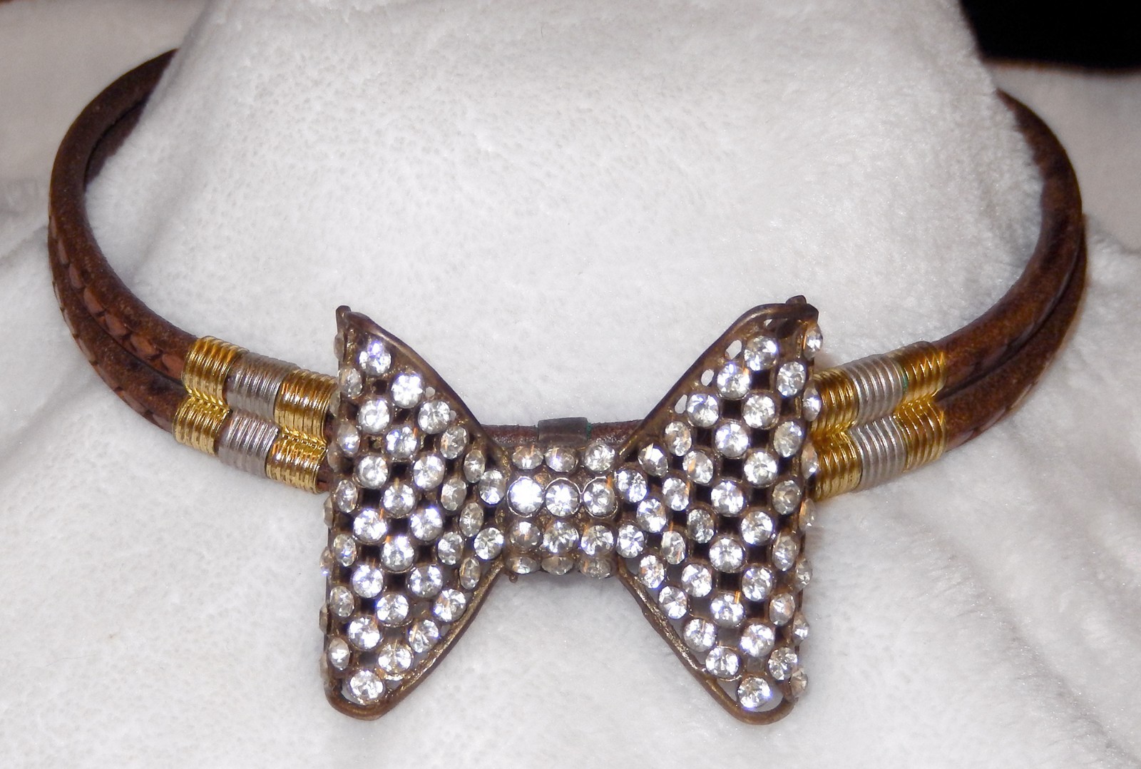 Rhinestone BOW TIE Necklace 1970s Vintage Art Metal Leather Rope Collar