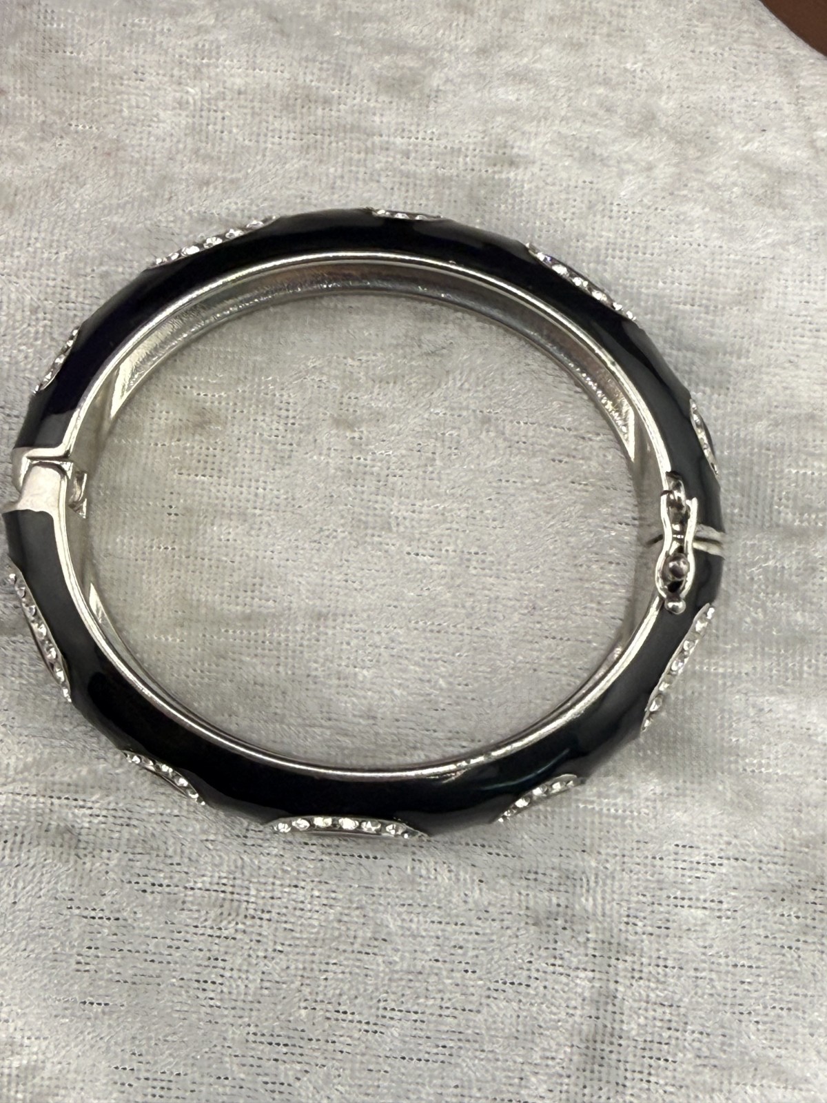 Lia Sophia Bangle Bracelet Black Enamel Rhinestone 7″ Signed