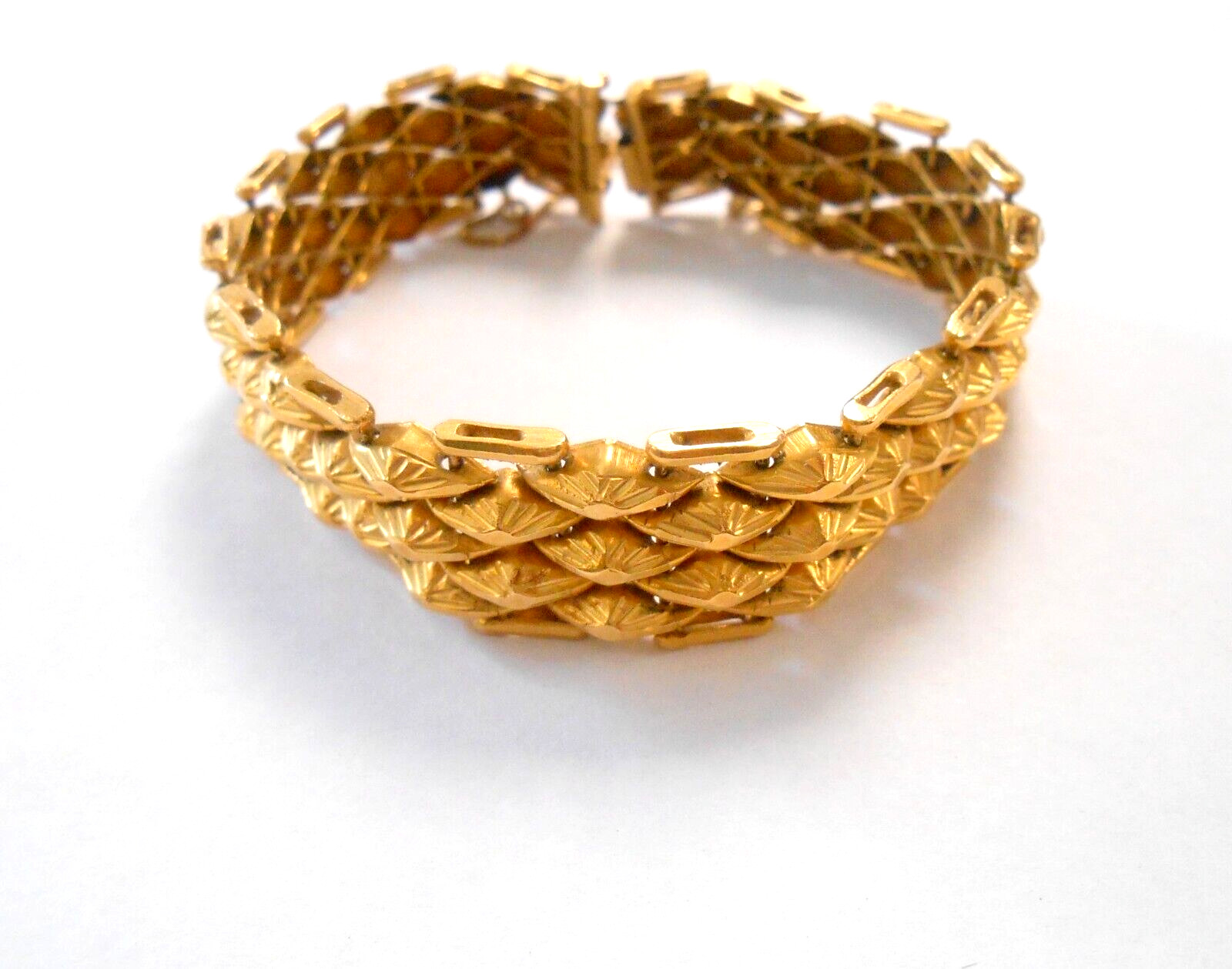 Fabulous Vintage Hand Made 18K Solid Yellow Gold Wide Link Bracelet 7 3/4 x 5/8