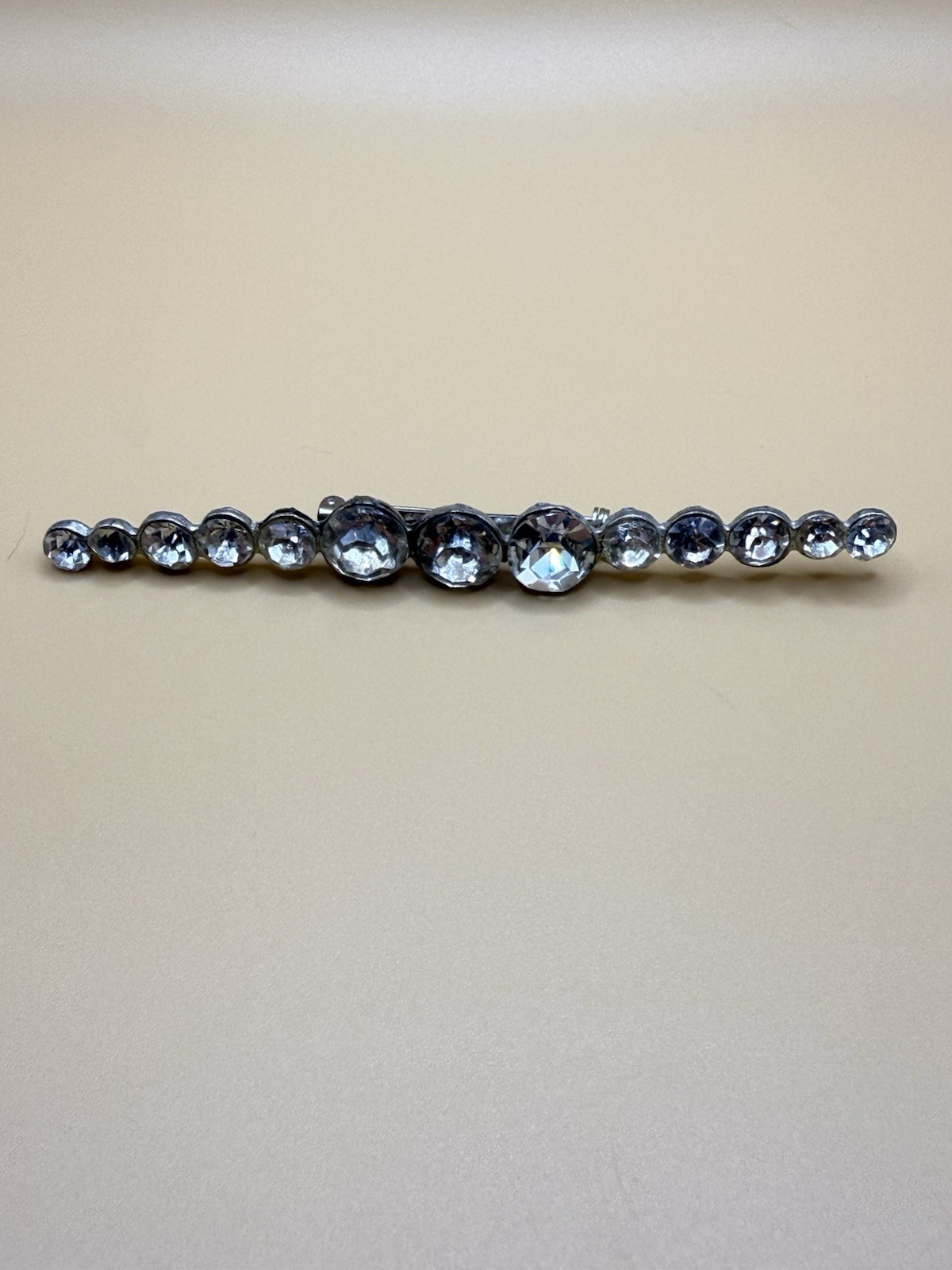 Vintage Brooch Pin Bar Style With 13 Clear Rhinestones