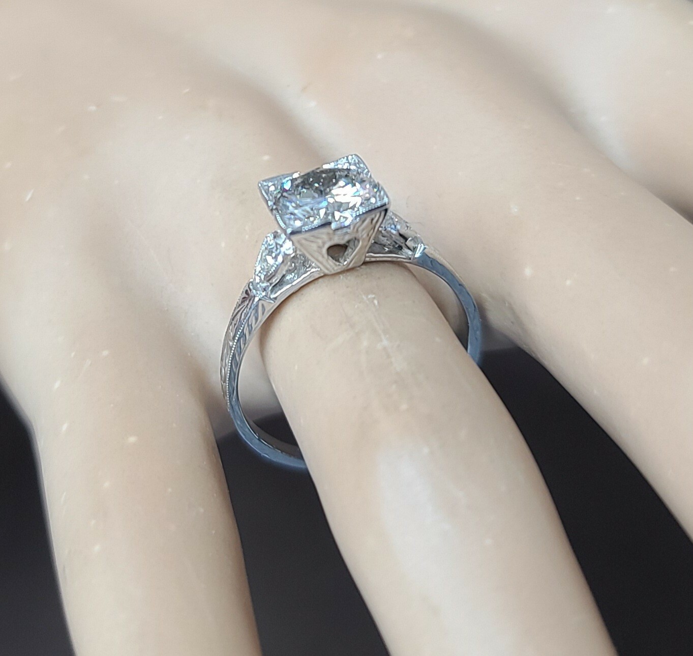 1.53ct.Platinum filigree Engagement Ring Round Natural Diamond circ 1930’s