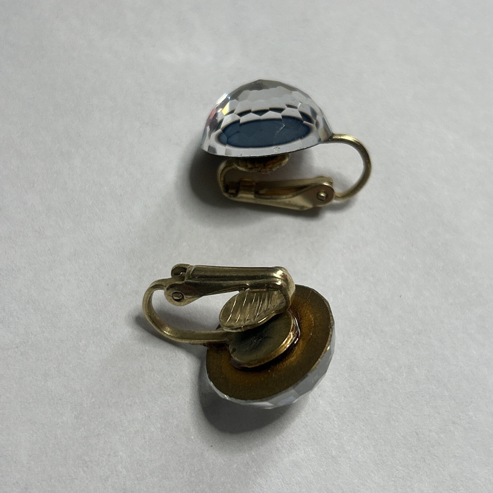 Vintage Costume Earrings – Clear With Blue Center – Gold Accents