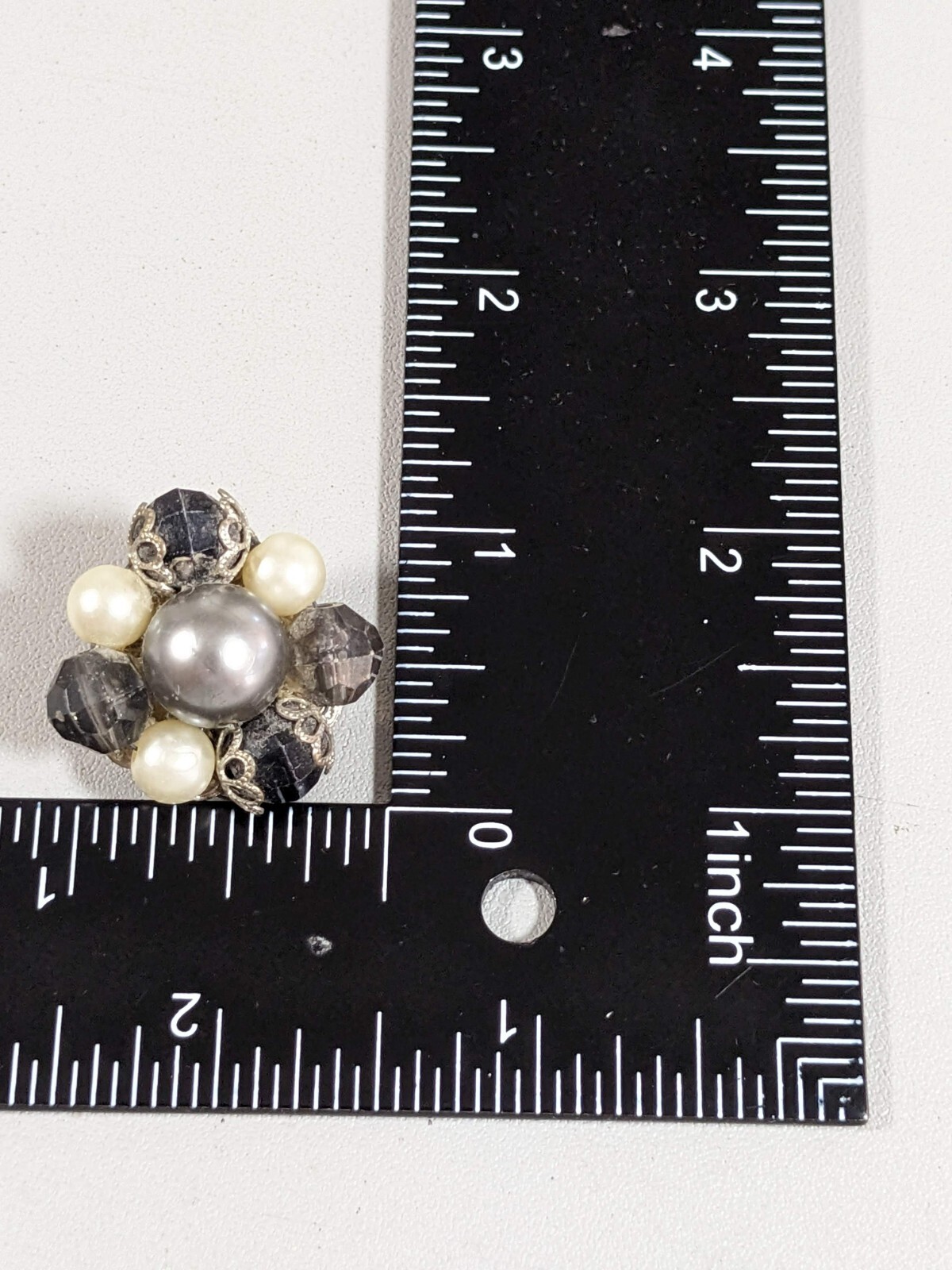 Vintage Silver Tone Gray Pearl Black Bead Cluster Round Clip On Earrings