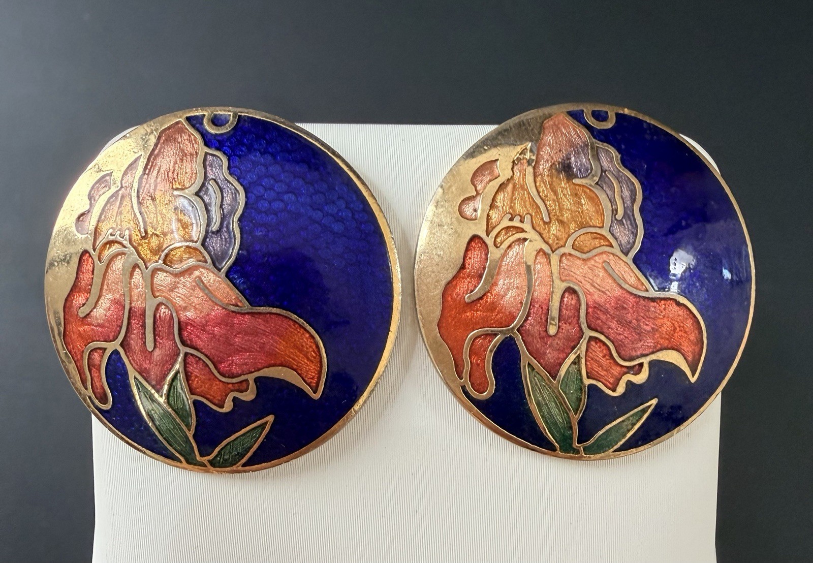 Vintage 1980’s Gold Tone Cloisonne Flower Pierced Earrings