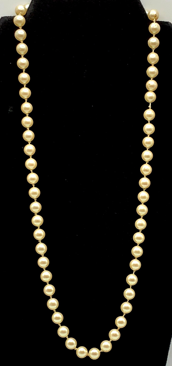 Vintage Monet 24″ Single Strand Faux 8 mm Ivory Pearl Gold Tone Necklace