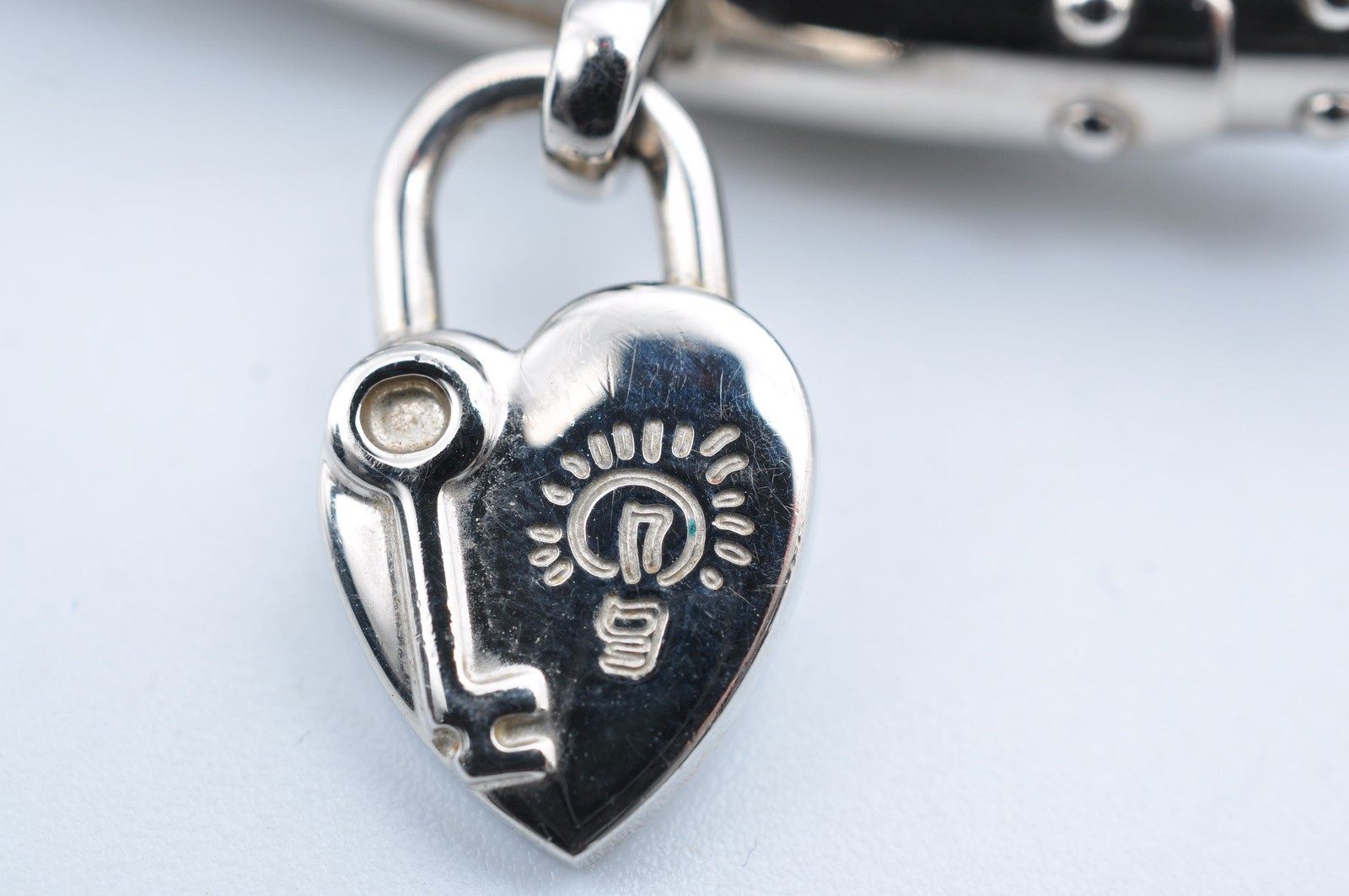 HERMES Heart & Key Pendant Choker Black Leather Cord Silver Tone 11737