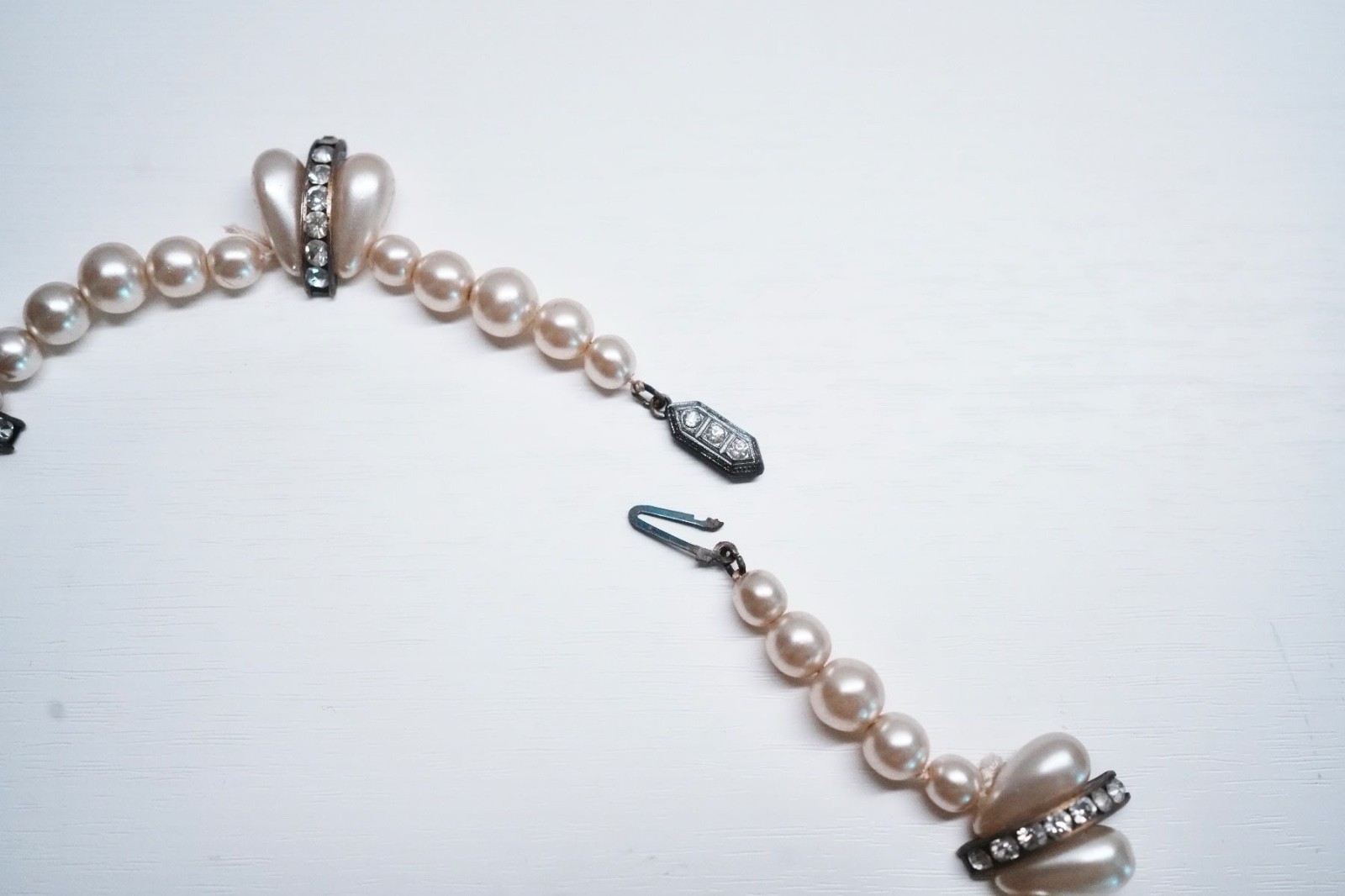 Vintage pearl necklace wax beads rhinestone rondelle Art Deco.