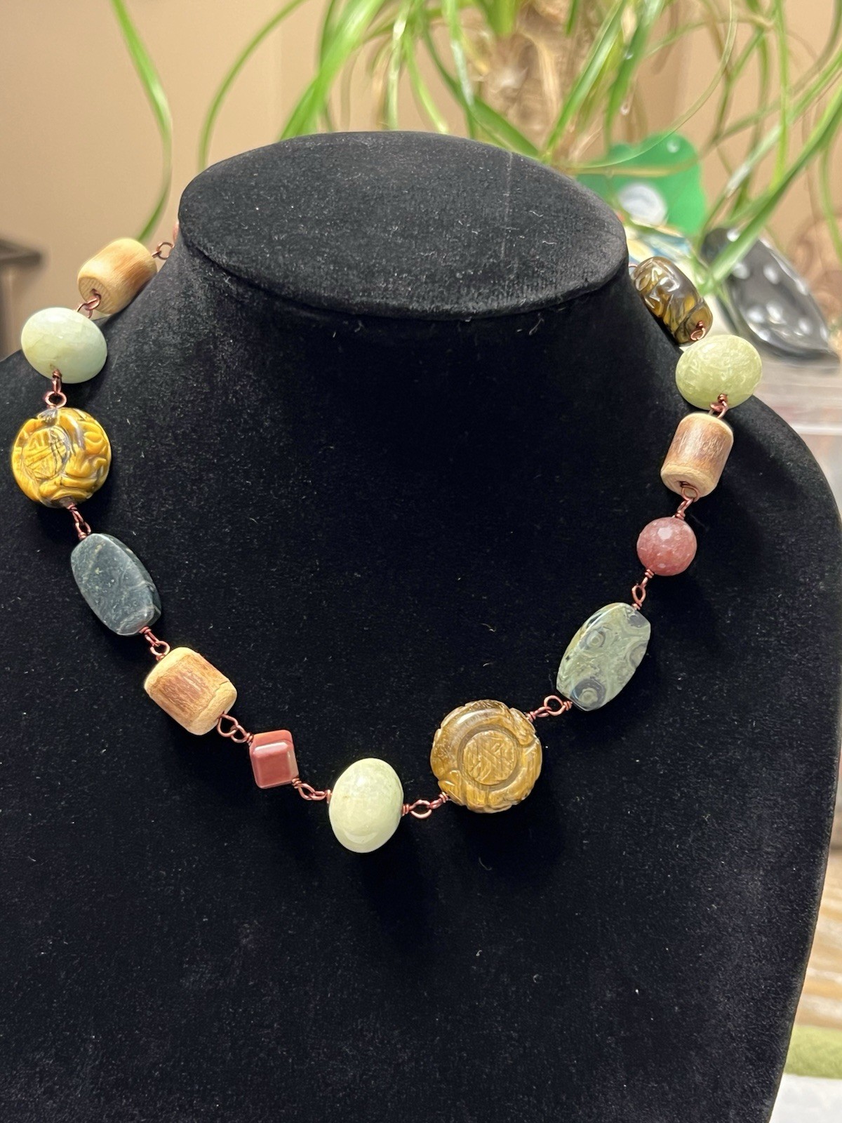 ESTATE CHINESE CARVED TIGERS EYE, JADE JASPER STONE NECKLACE 18” STERLING COPPER