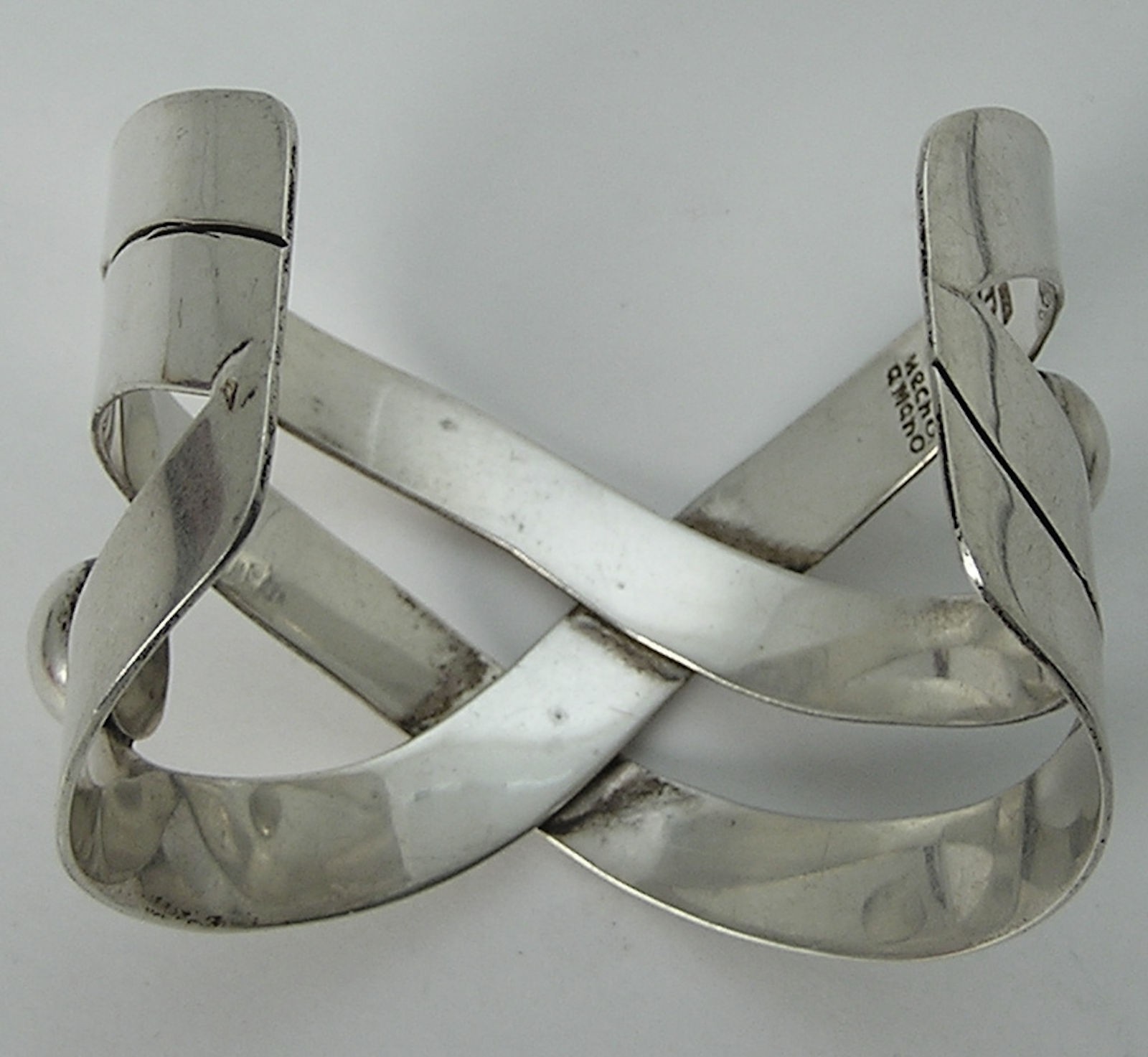 Hecho A Mano Modernist Manual Porcayo Sterling Flat Criss Cross Cuff Bracelet